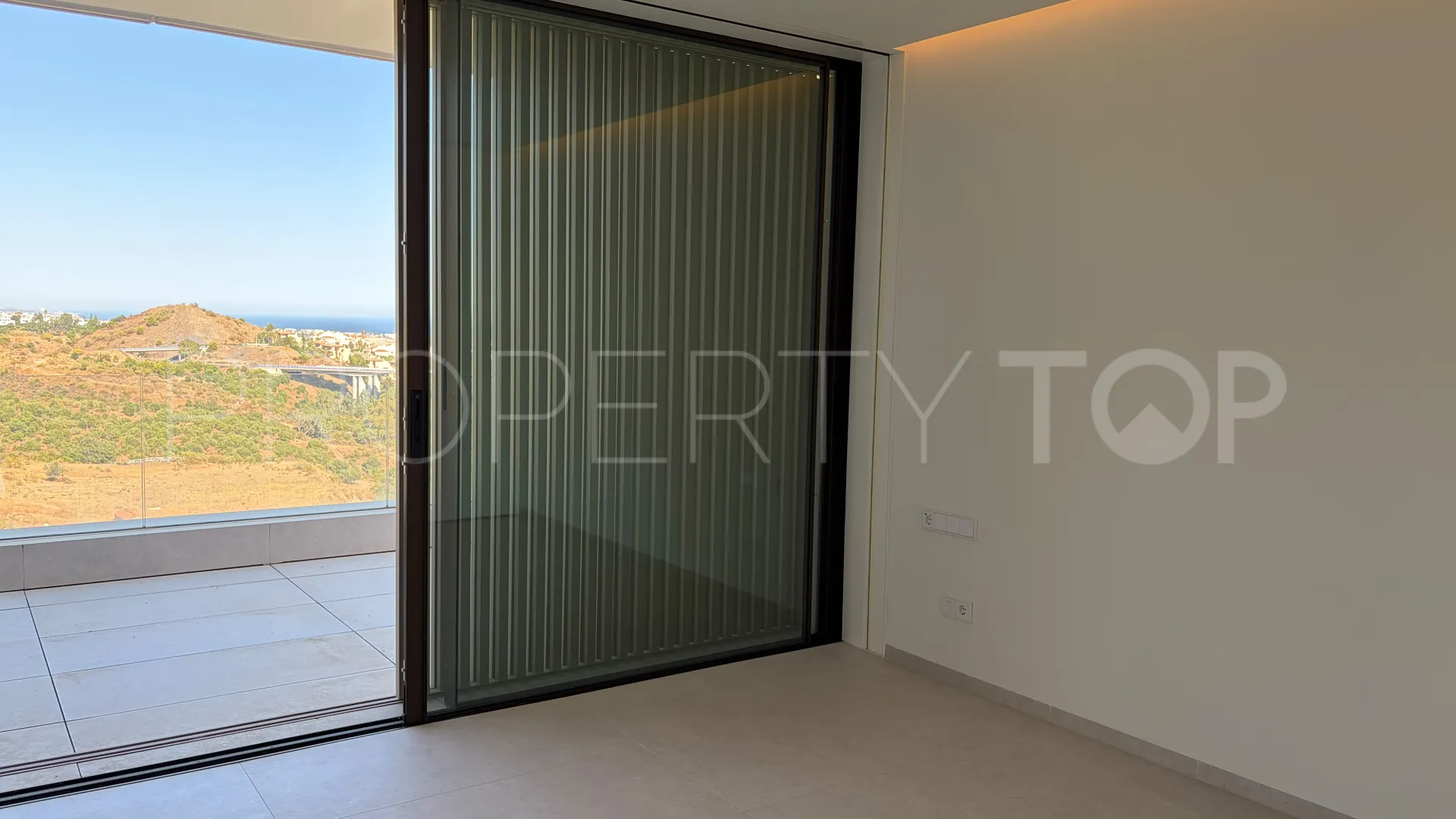 Apartment for sale in Marbella with 3 bedrooms