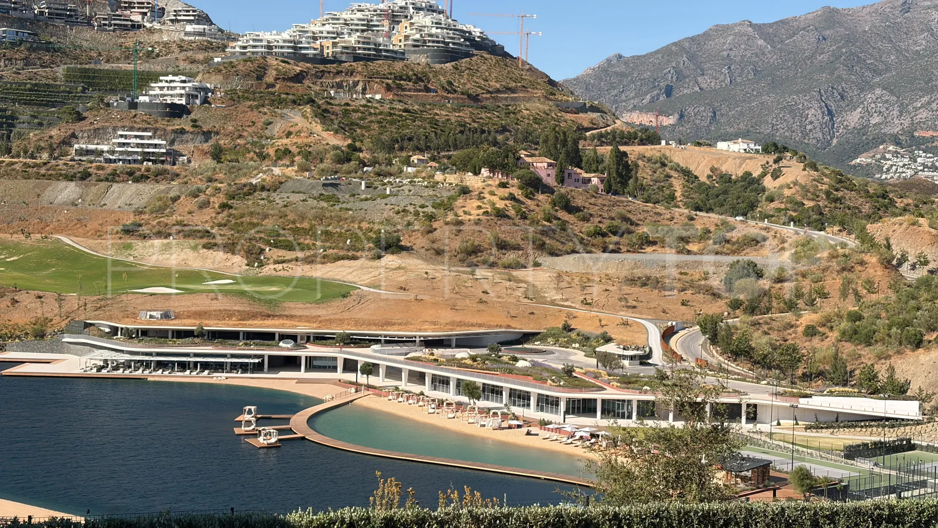 Apartment for sale in Marbella with 3 bedrooms