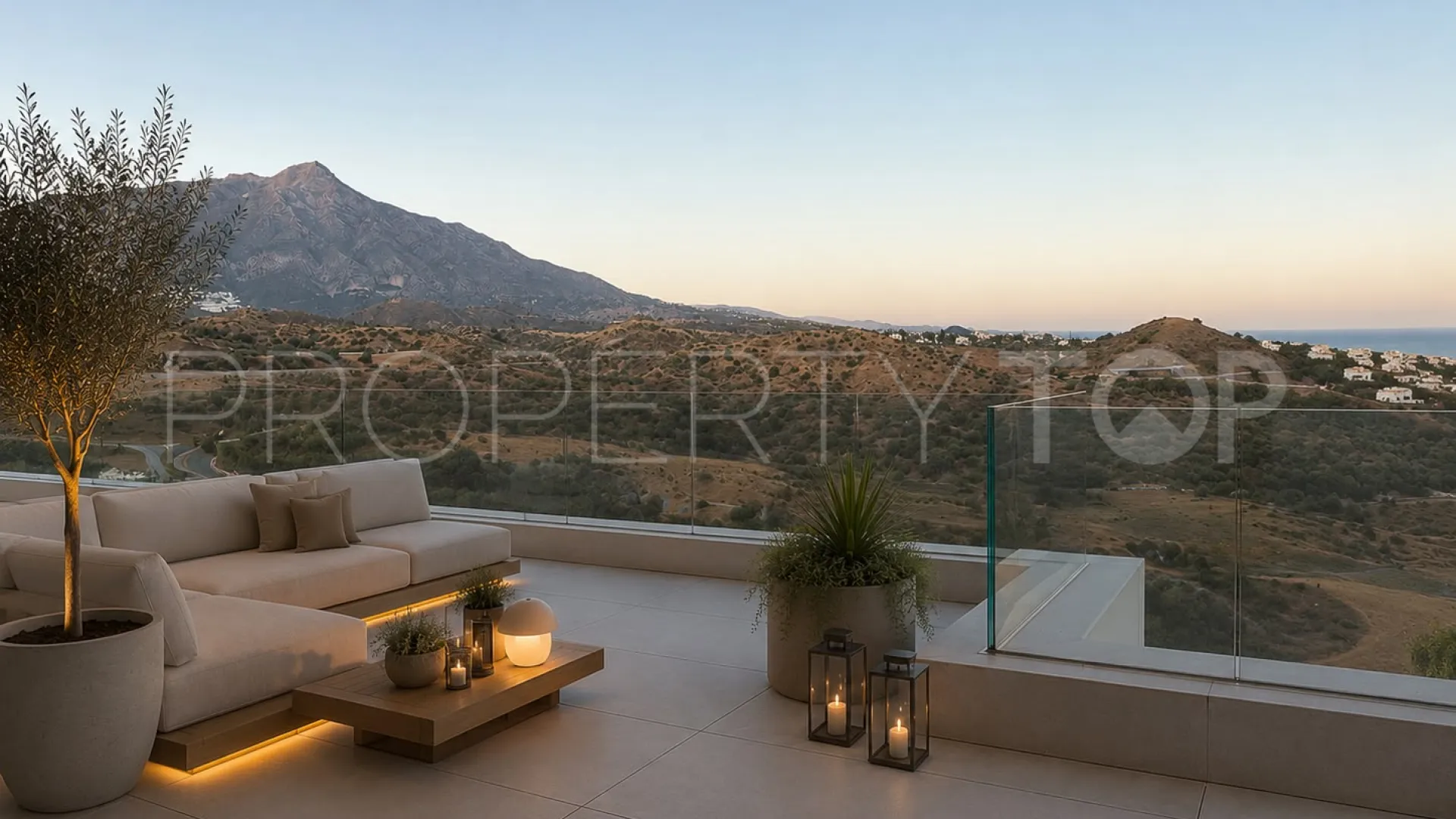 Apartment for sale in Marbella with 3 bedrooms