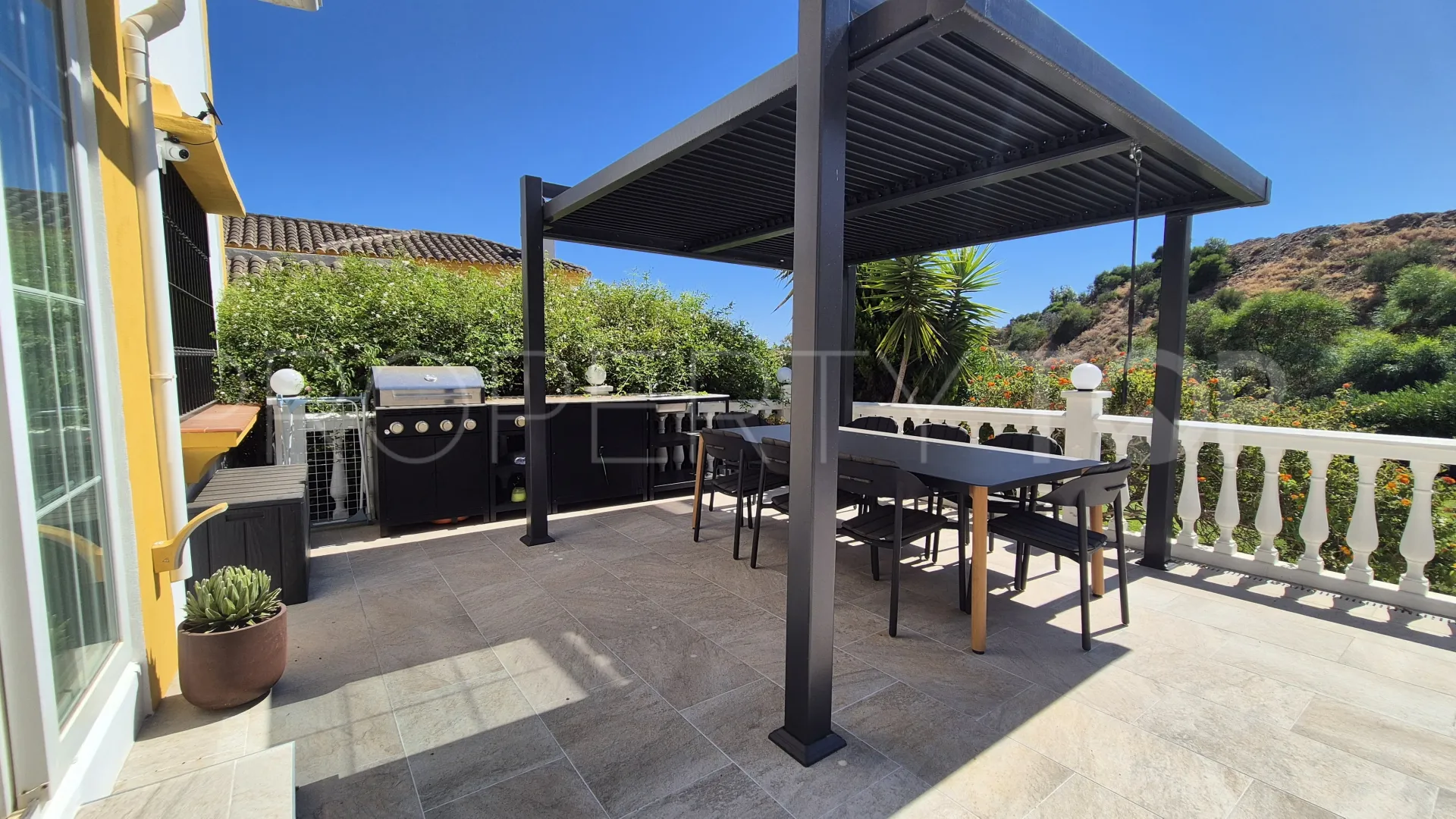 For sale 4 bedrooms house in Riviera del Sol