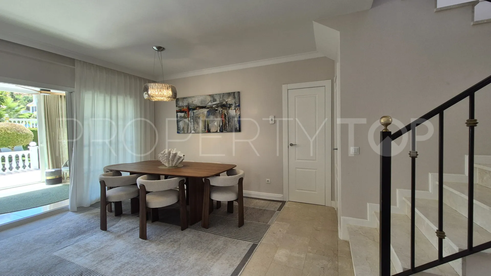 For sale 4 bedrooms house in Riviera del Sol