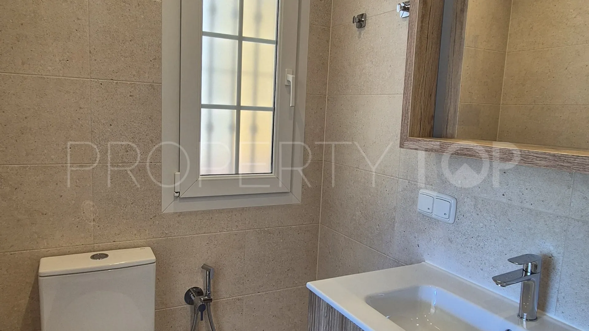 For sale 4 bedrooms house in Riviera del Sol
