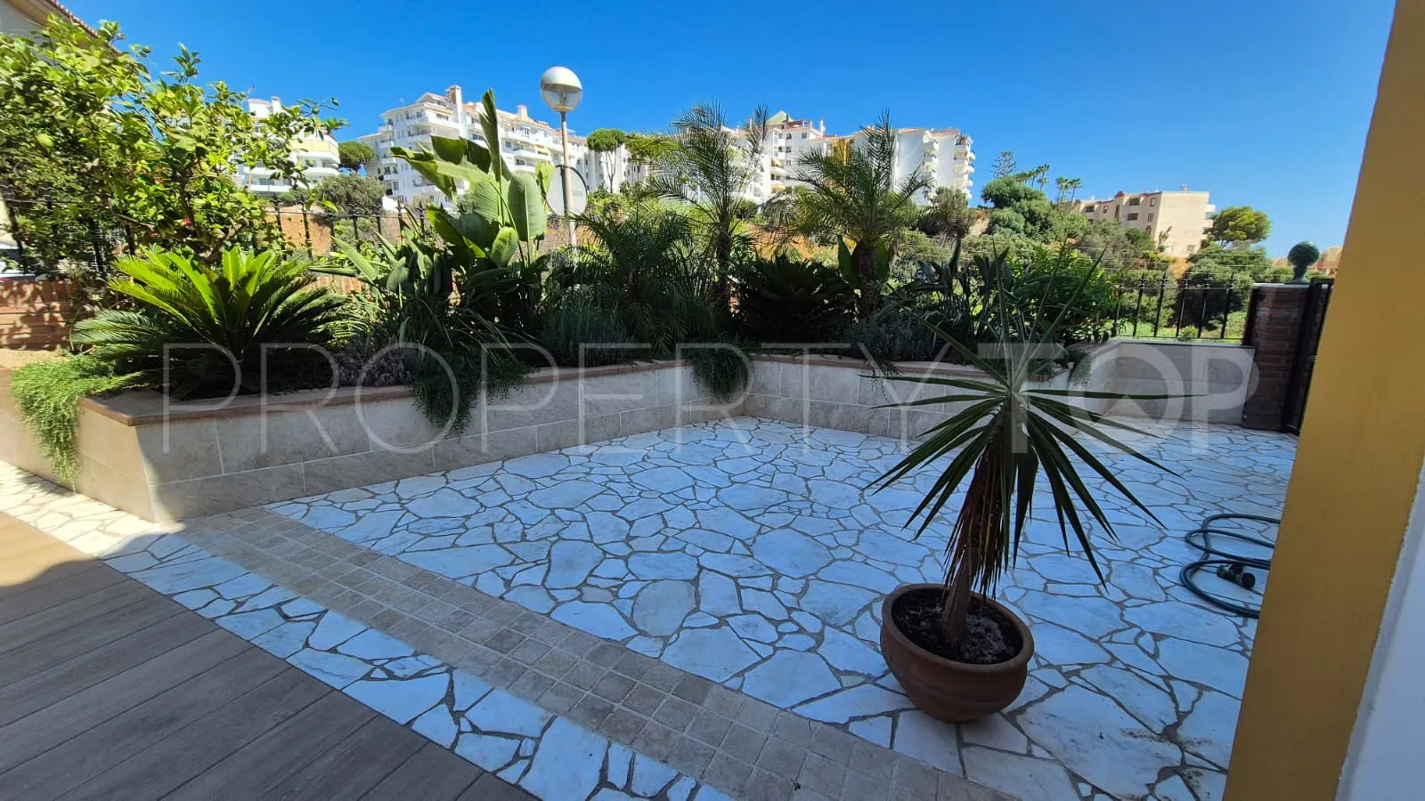 For sale 4 bedrooms house in Riviera del Sol