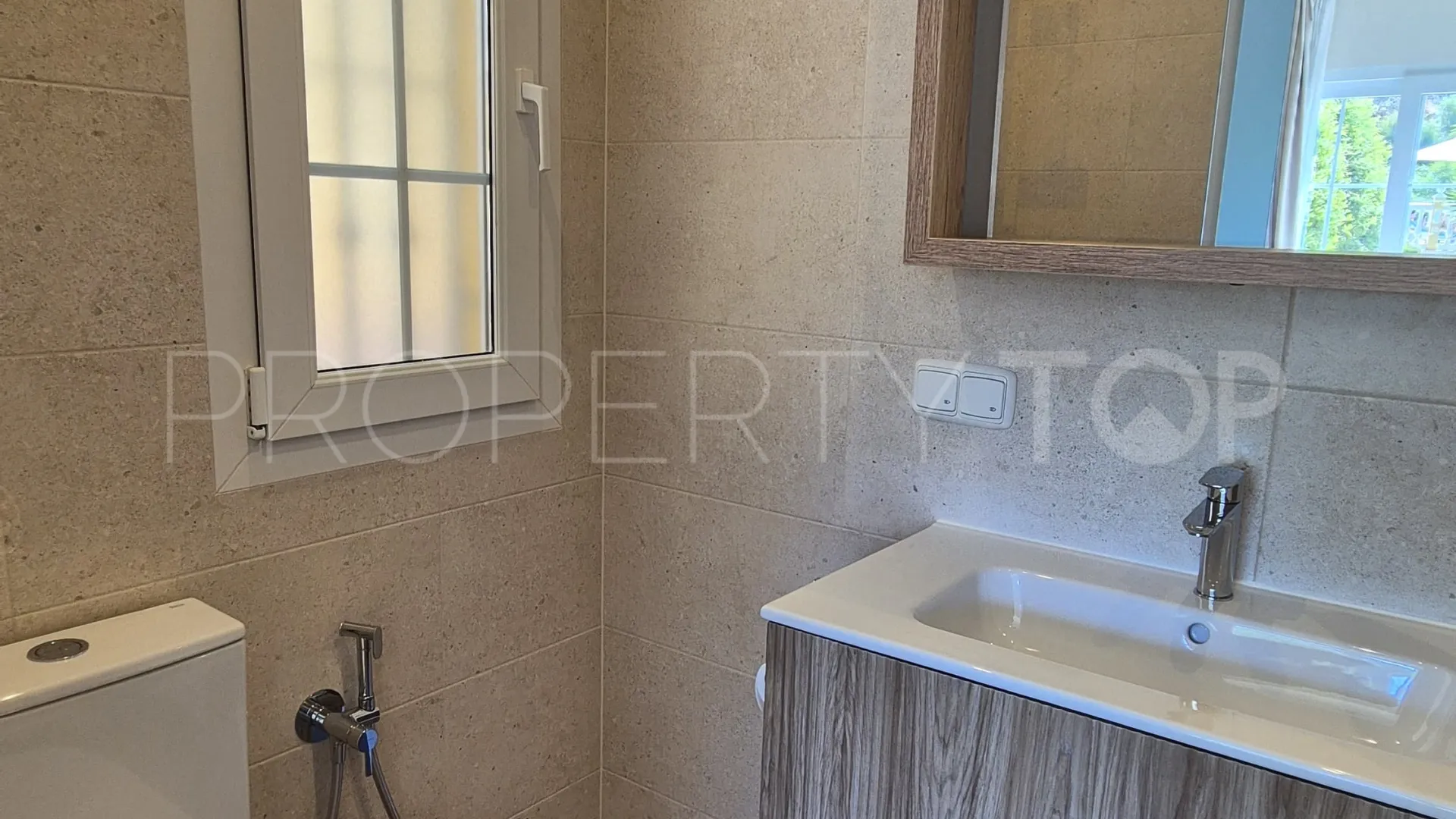 For sale 4 bedrooms house in Riviera del Sol