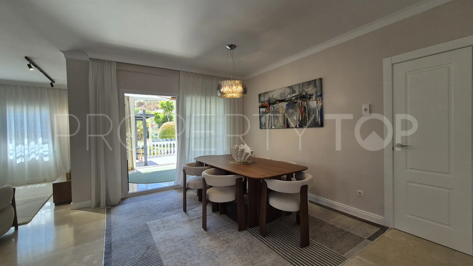 For sale 4 bedrooms house in Riviera del Sol