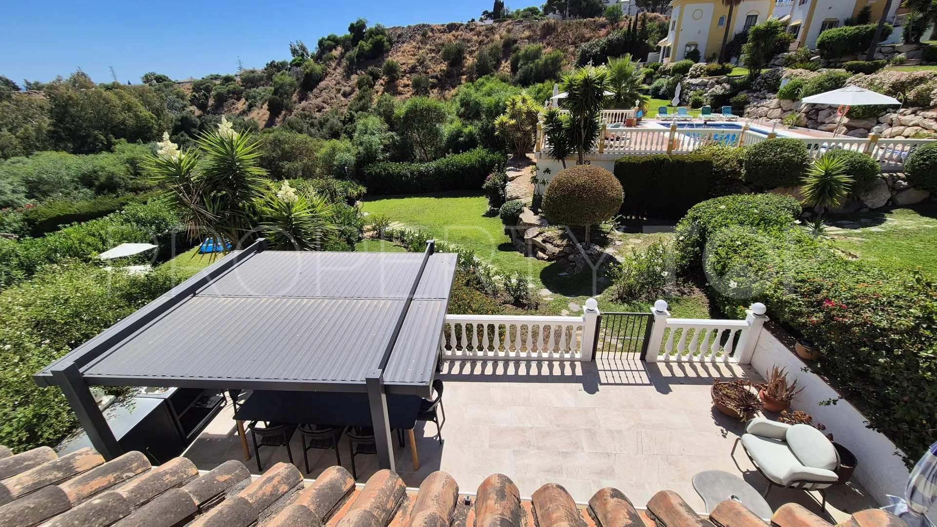 For sale 4 bedrooms house in Riviera del Sol