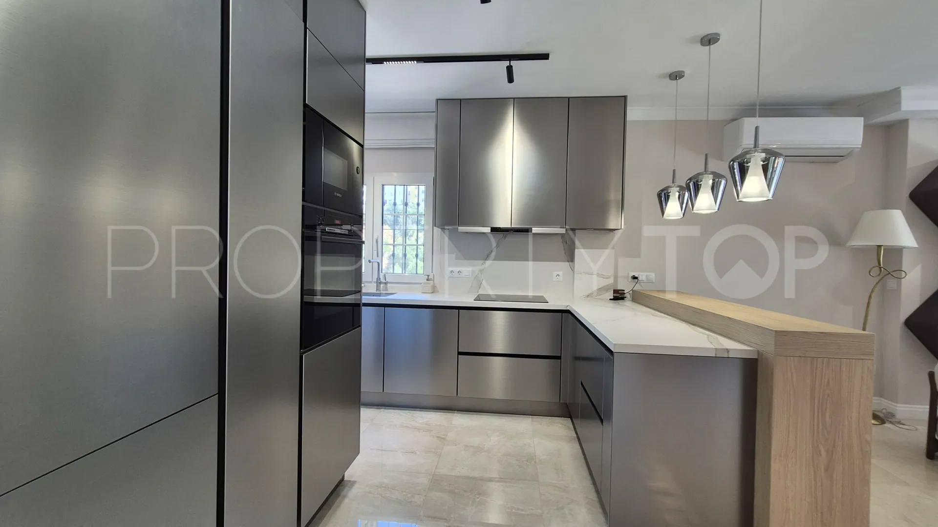 For sale 4 bedrooms house in Riviera del Sol