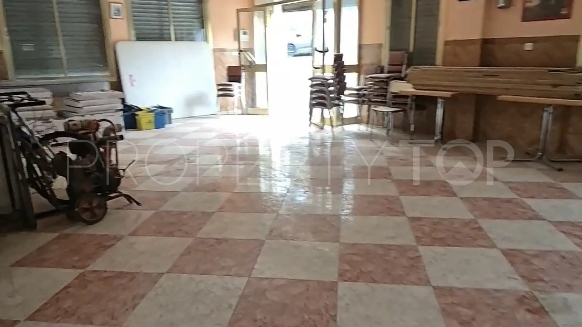 Local comercial en venta en Alozaina
