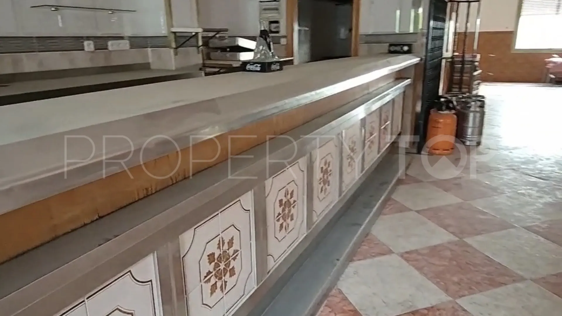 Local comercial en venta en Alozaina