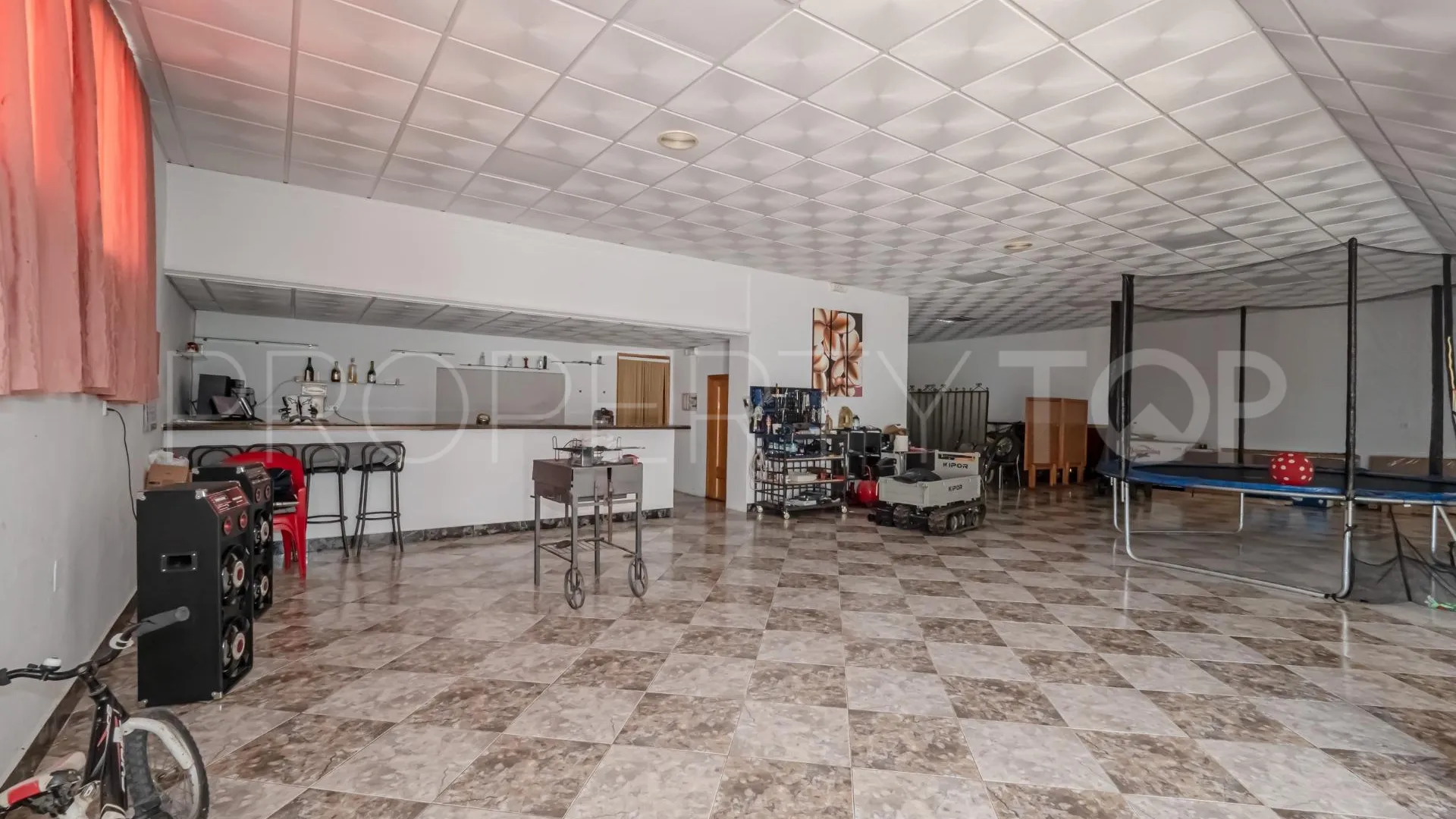 Local comercial en venta en Alozaina