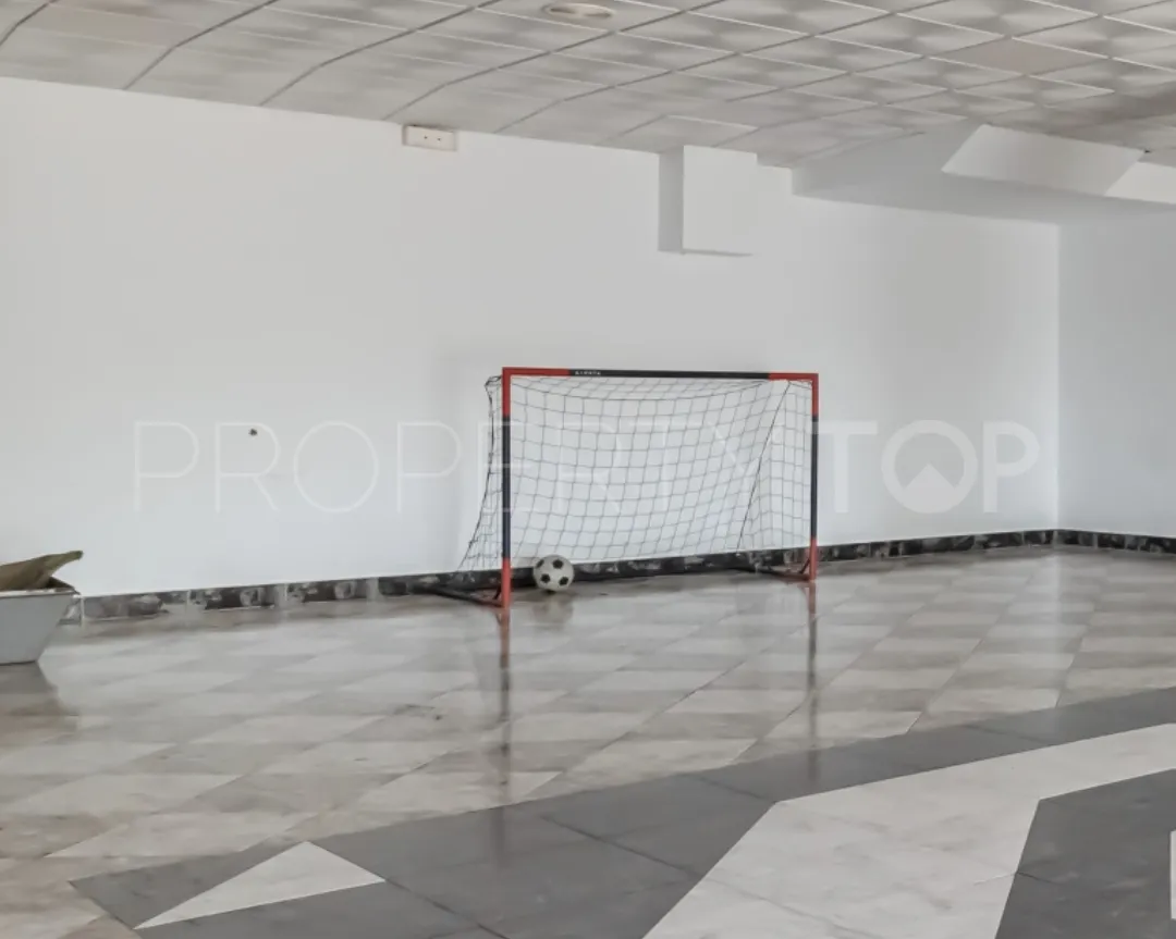 Local comercial en venta en Alozaina