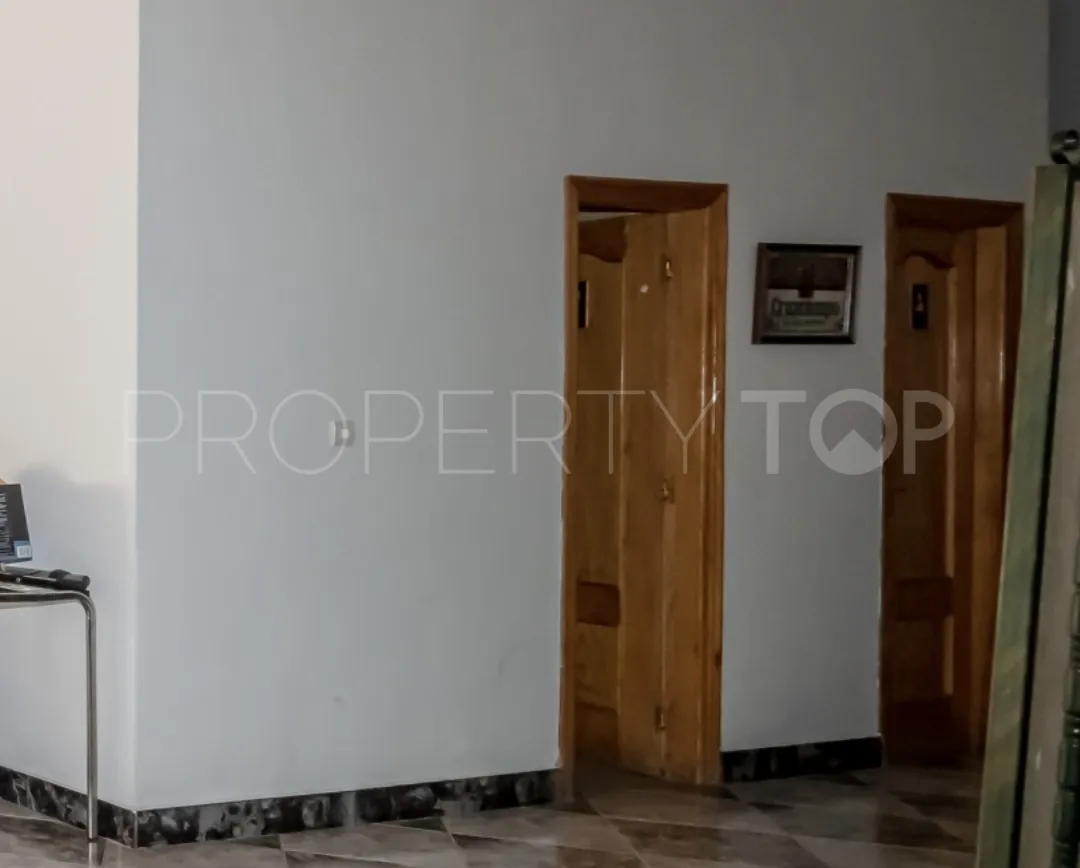Local comercial en venta en Alozaina