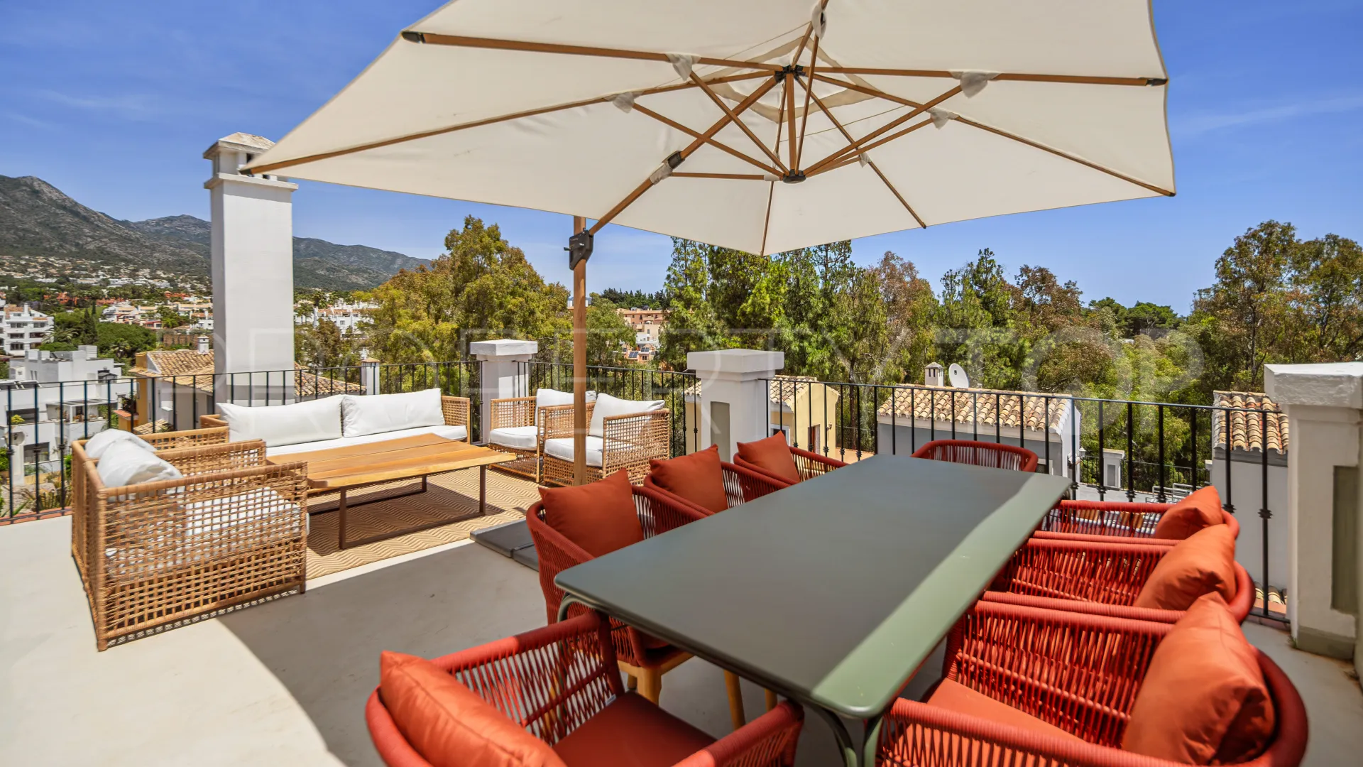 Town house for sale in Solana de Nagüeles
