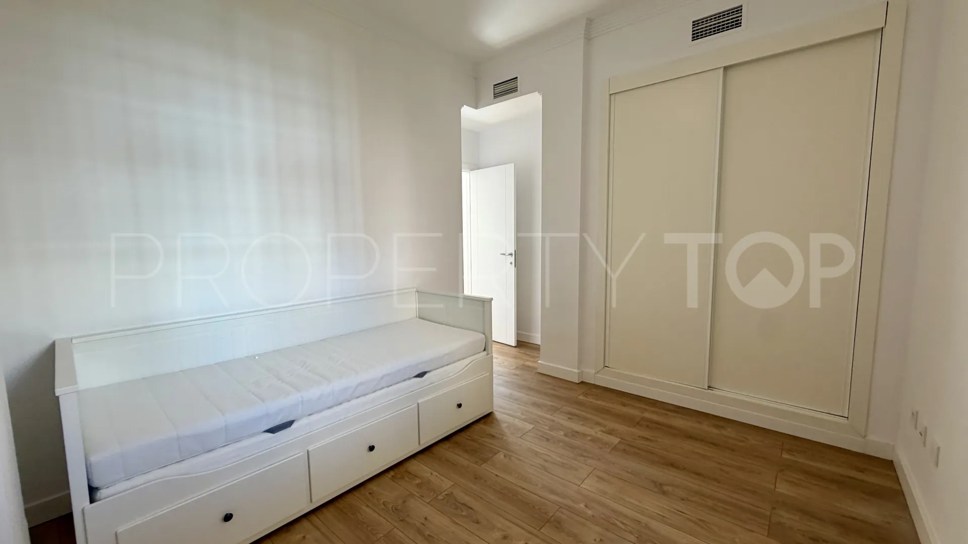 Apartamento en venta en River Garden