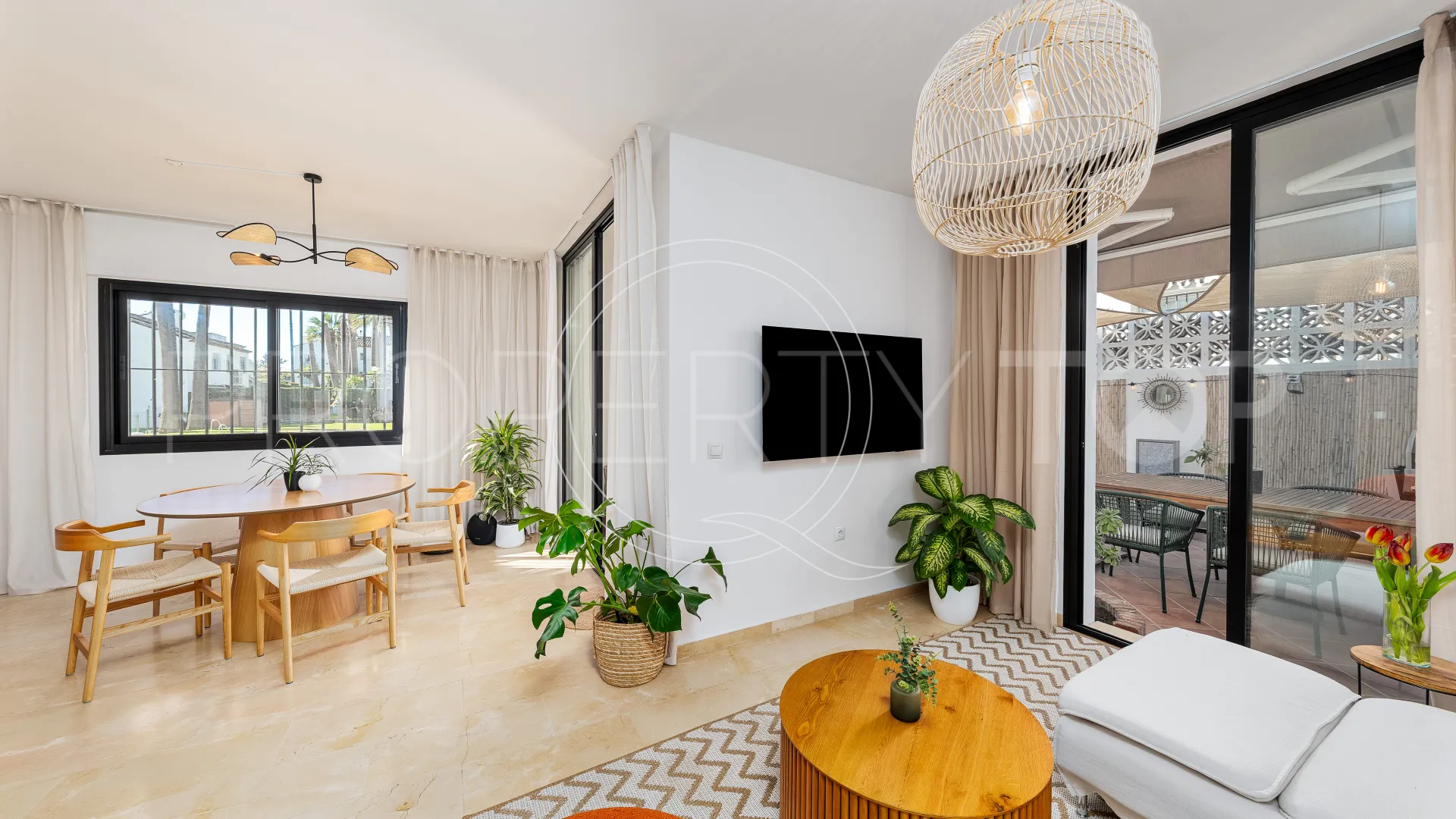 For sale Bel Air semi detached house