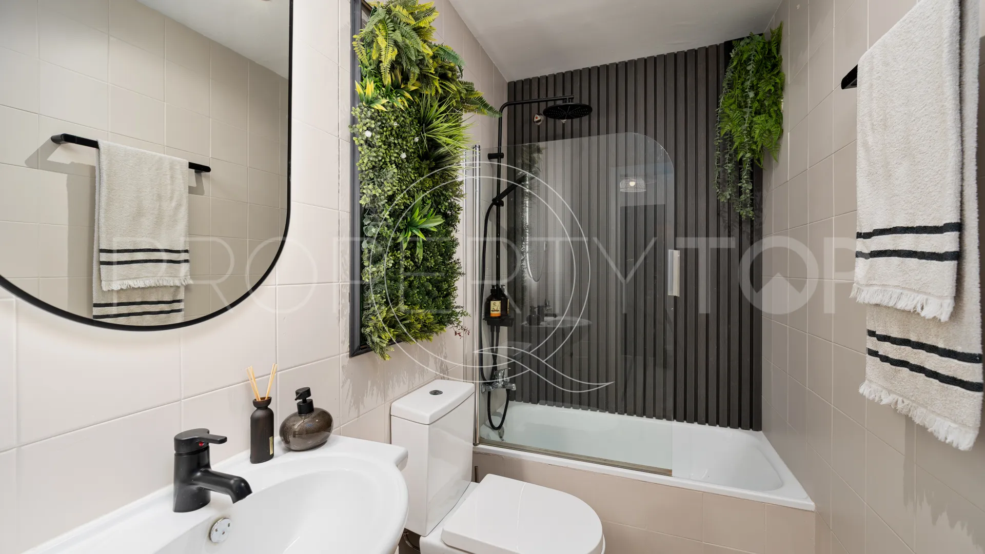 For sale Bel Air semi detached house