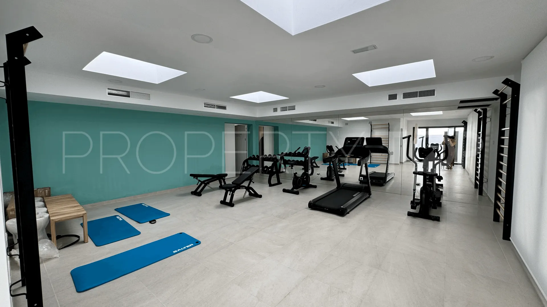For sale Estepona Town ground floor apartment with 2 bedrooms