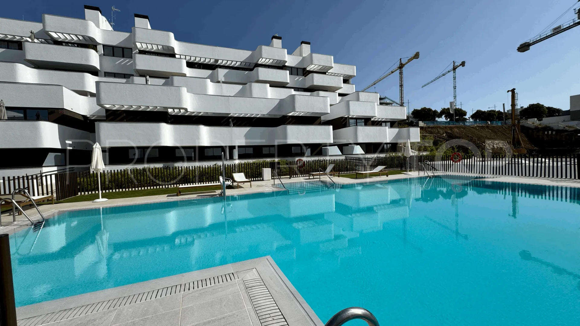 For sale Estepona Town ground floor apartment with 2 bedrooms