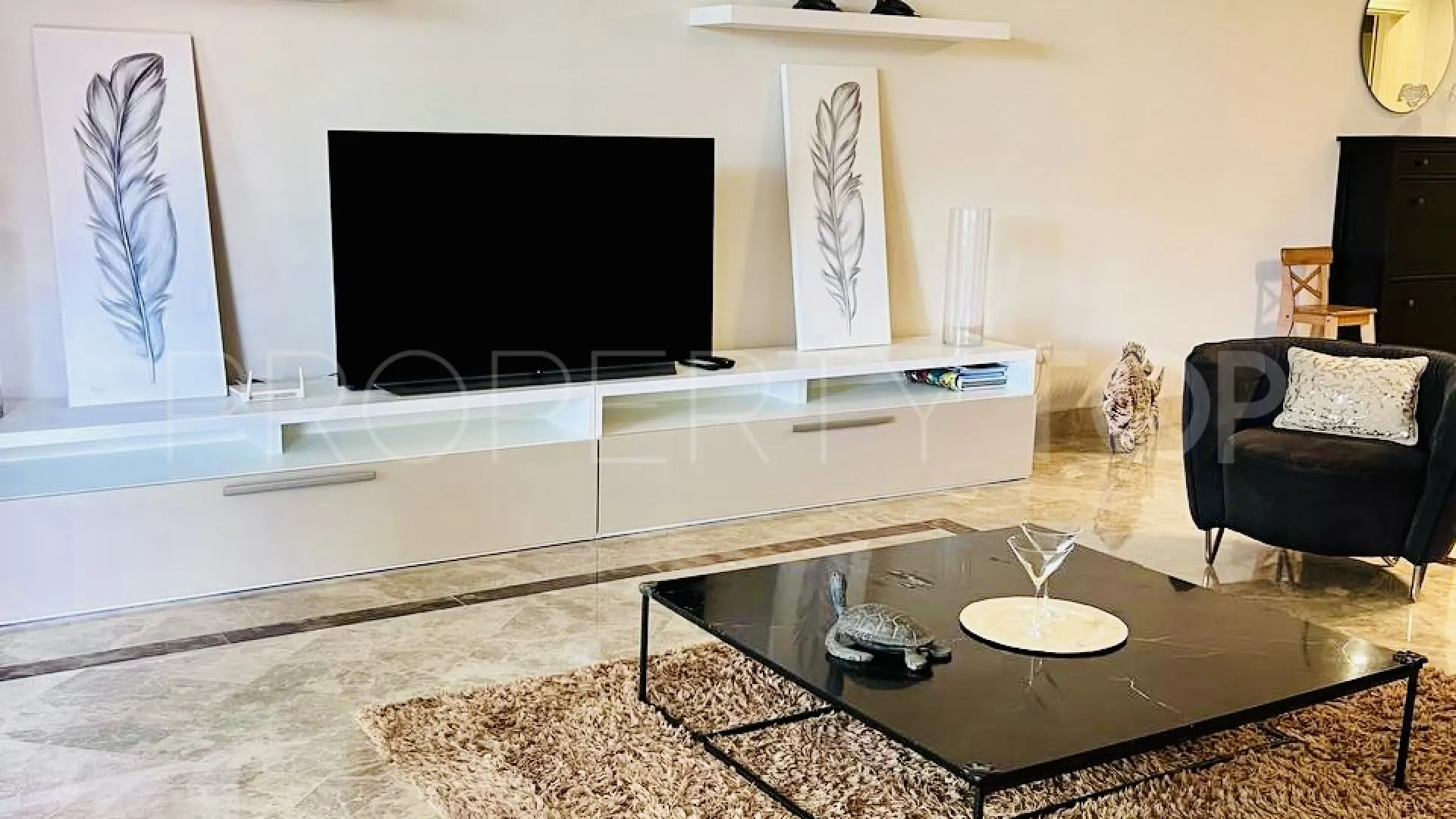 Se vende apartamento en Nueva Andalucia de 3 dormitorios