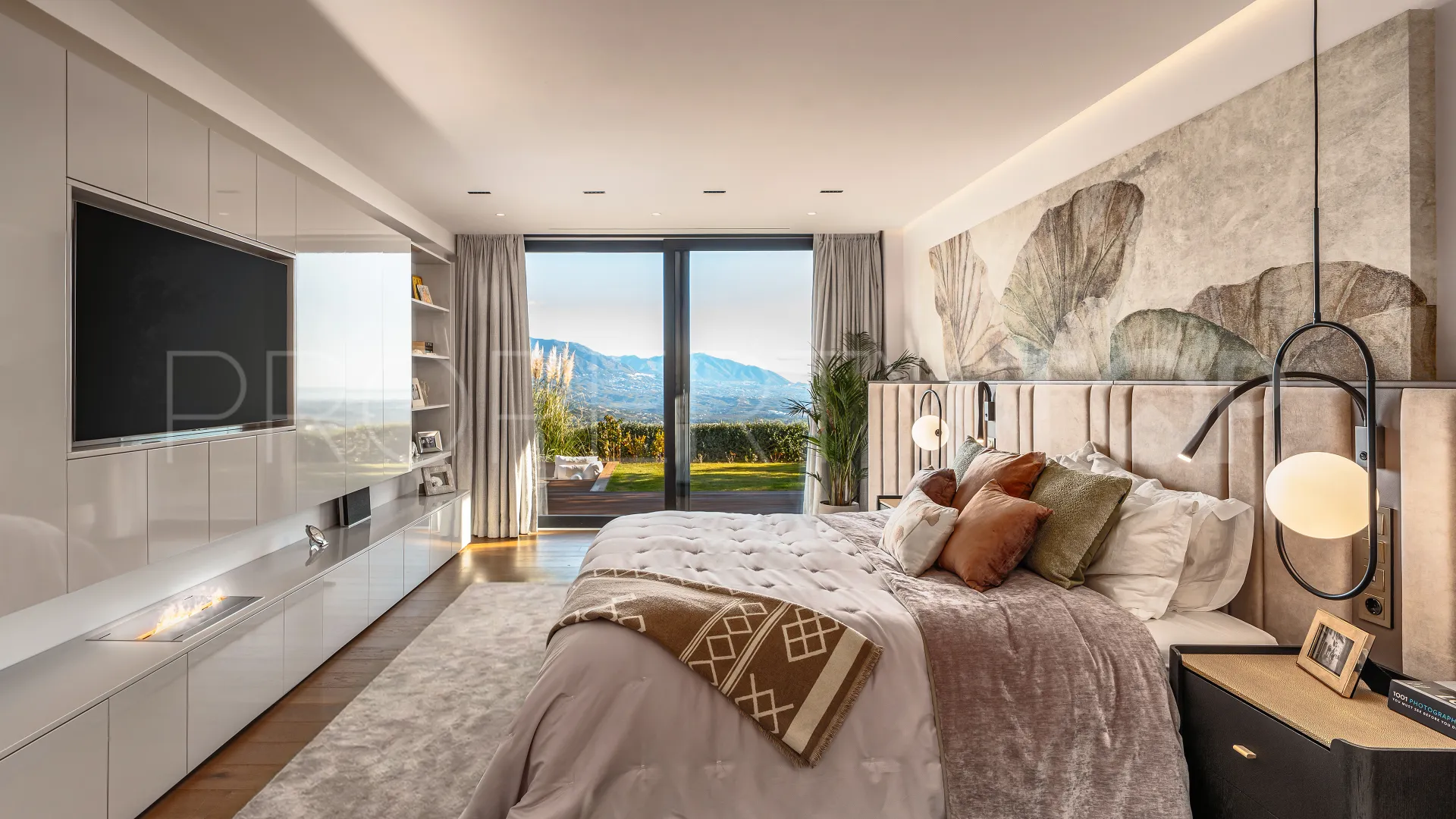 Villa de 6 dormitorios en venta en Marbella Este