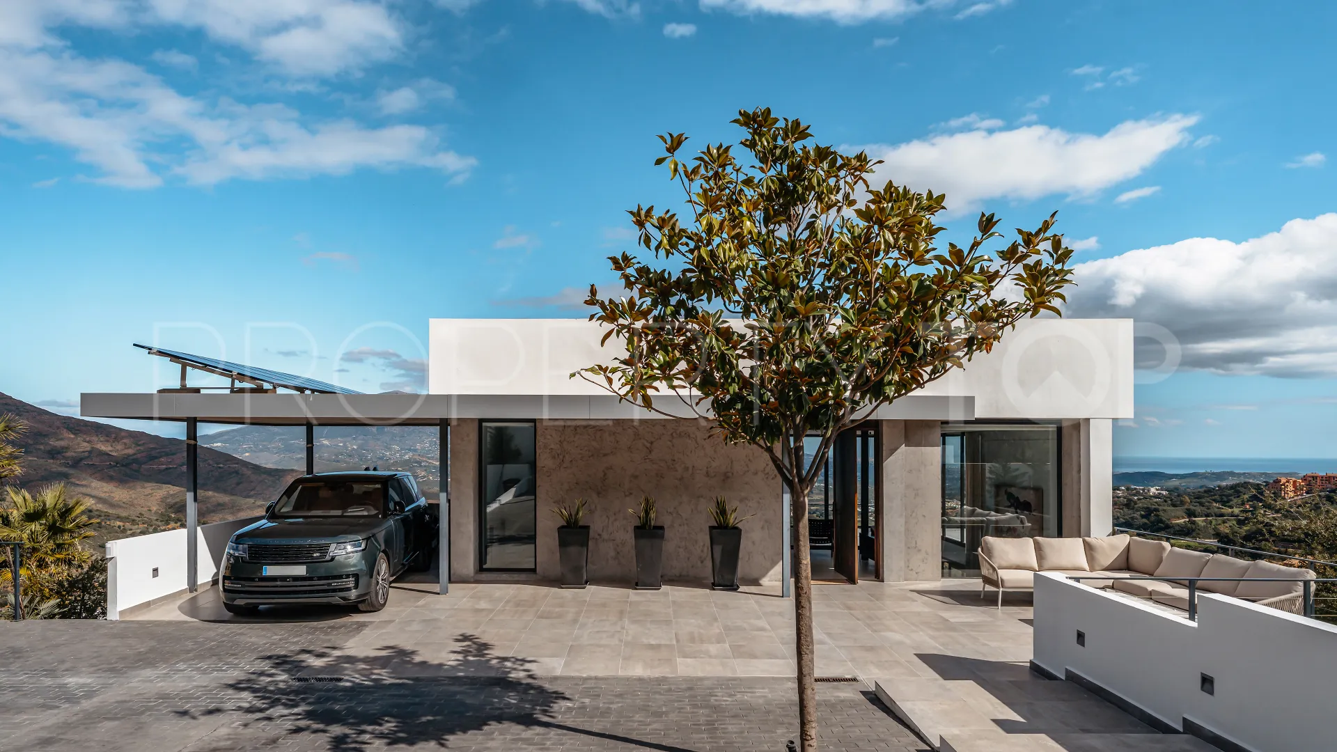 Villa de 6 dormitorios en venta en Marbella Este