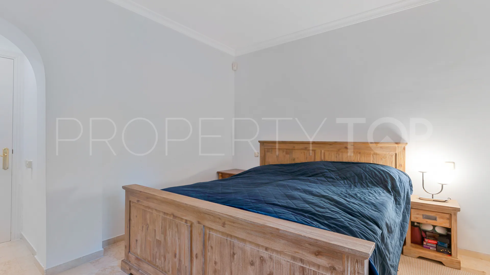 Apartamento planta baja en venta en Sierra Blanca con 3 dormitorios
