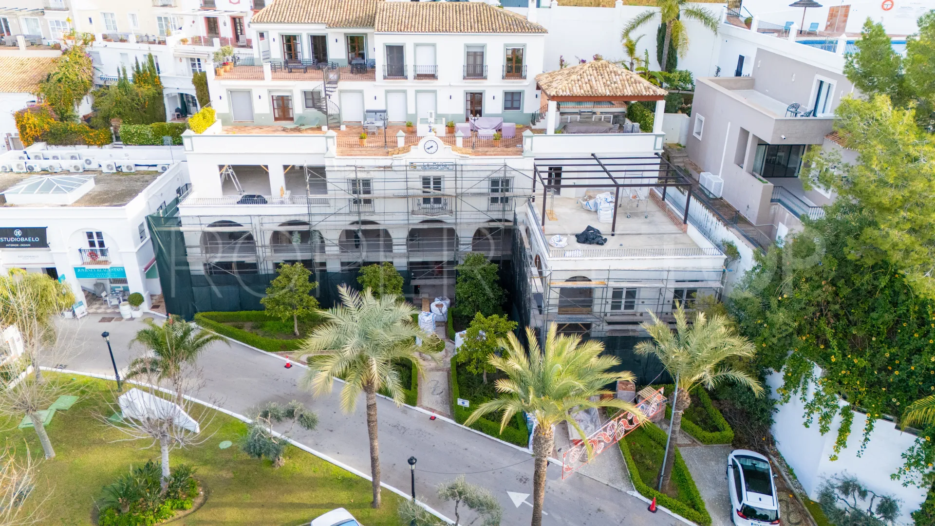 Building in La Heredia for sale