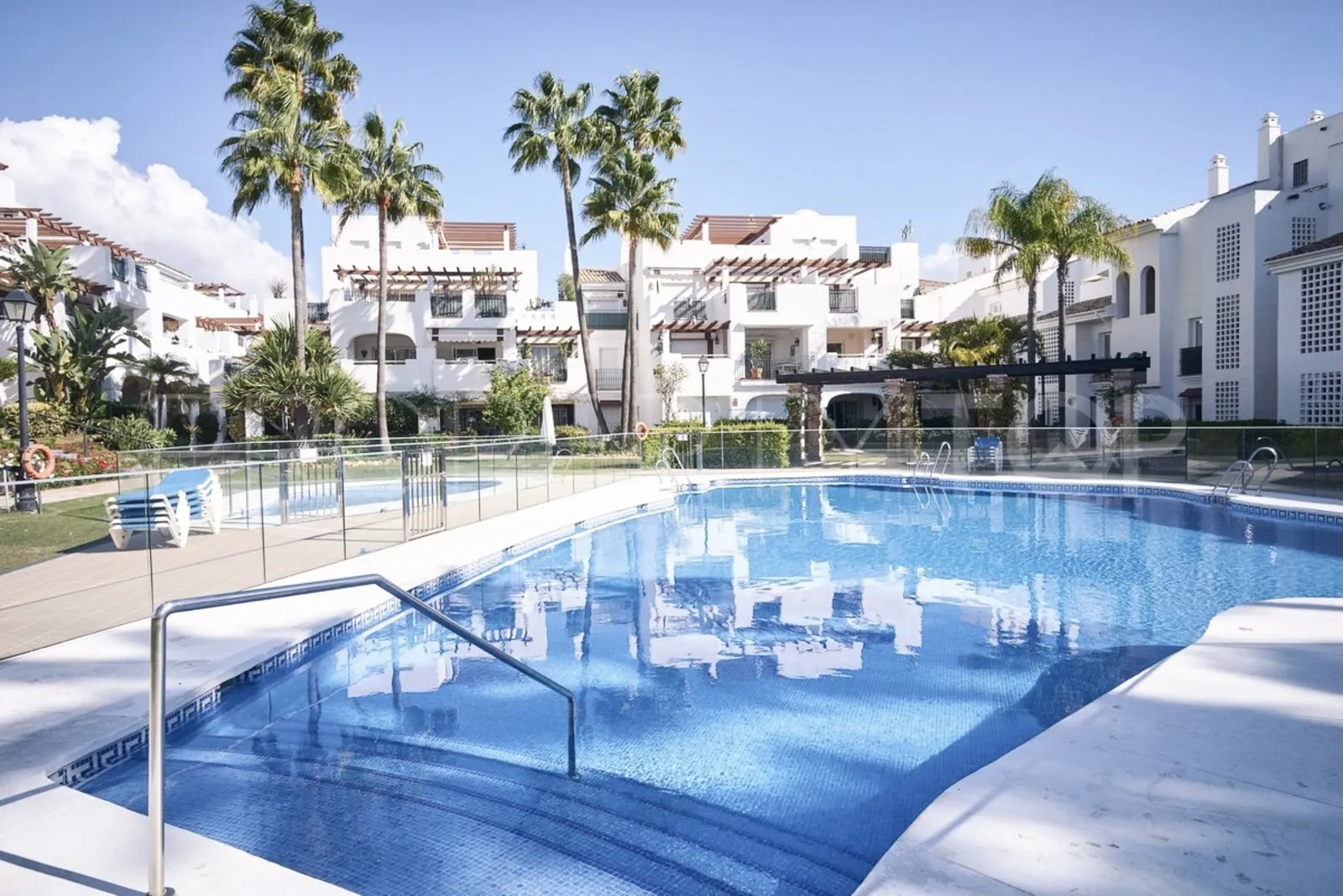 Apartamento planta baja en venta de 3 dormitorios en Nueva Alcantara