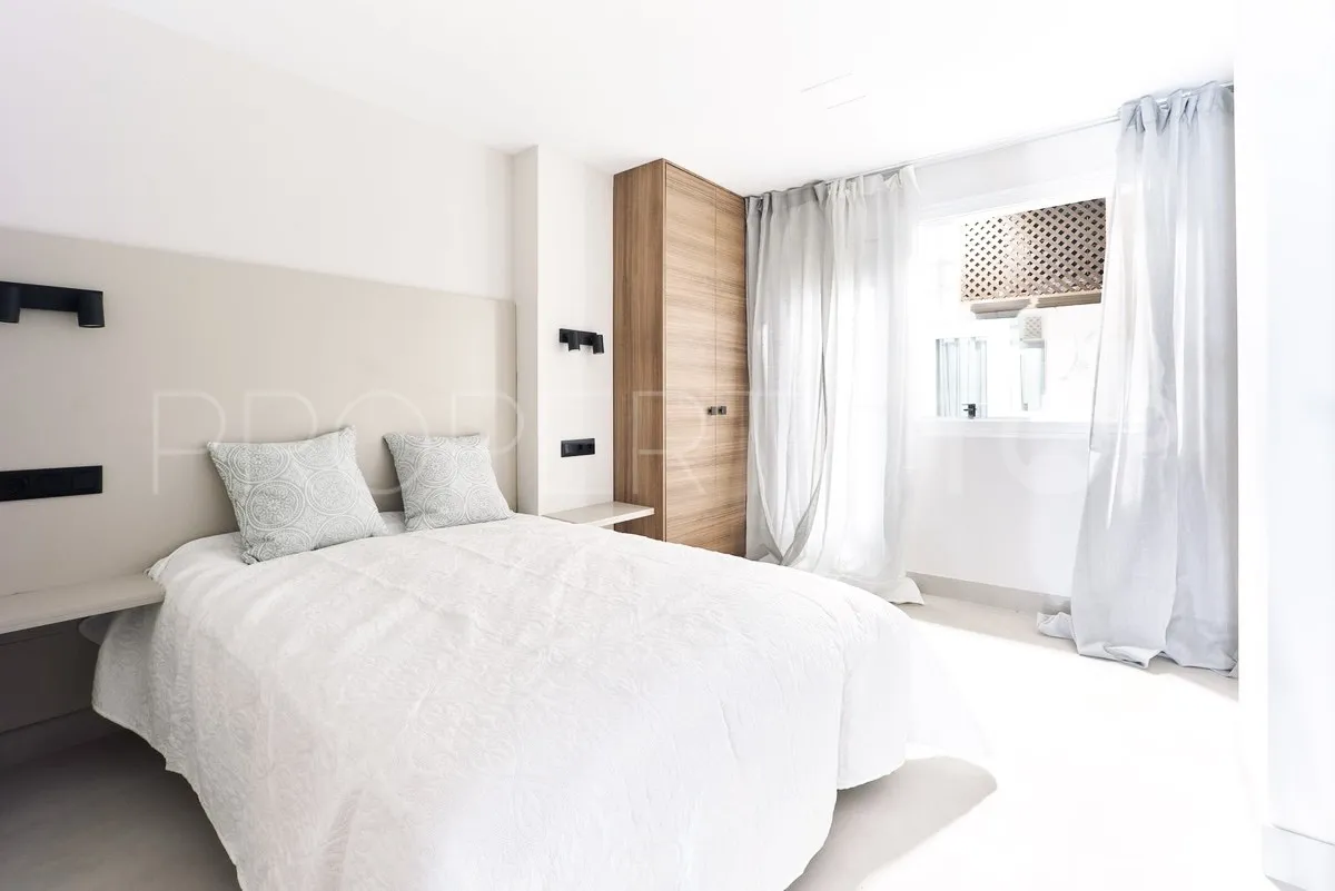 Apartamento planta baja en venta de 3 dormitorios en Nueva Alcantara