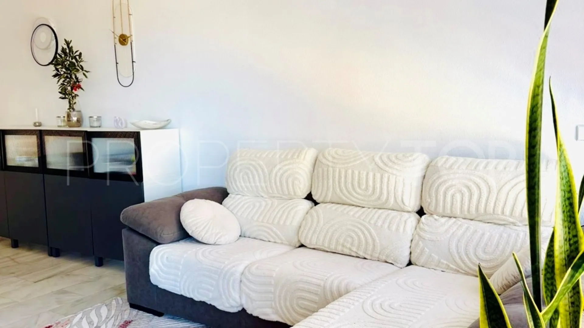 Se vende apartamento en Manilva de 2 dormitorios
