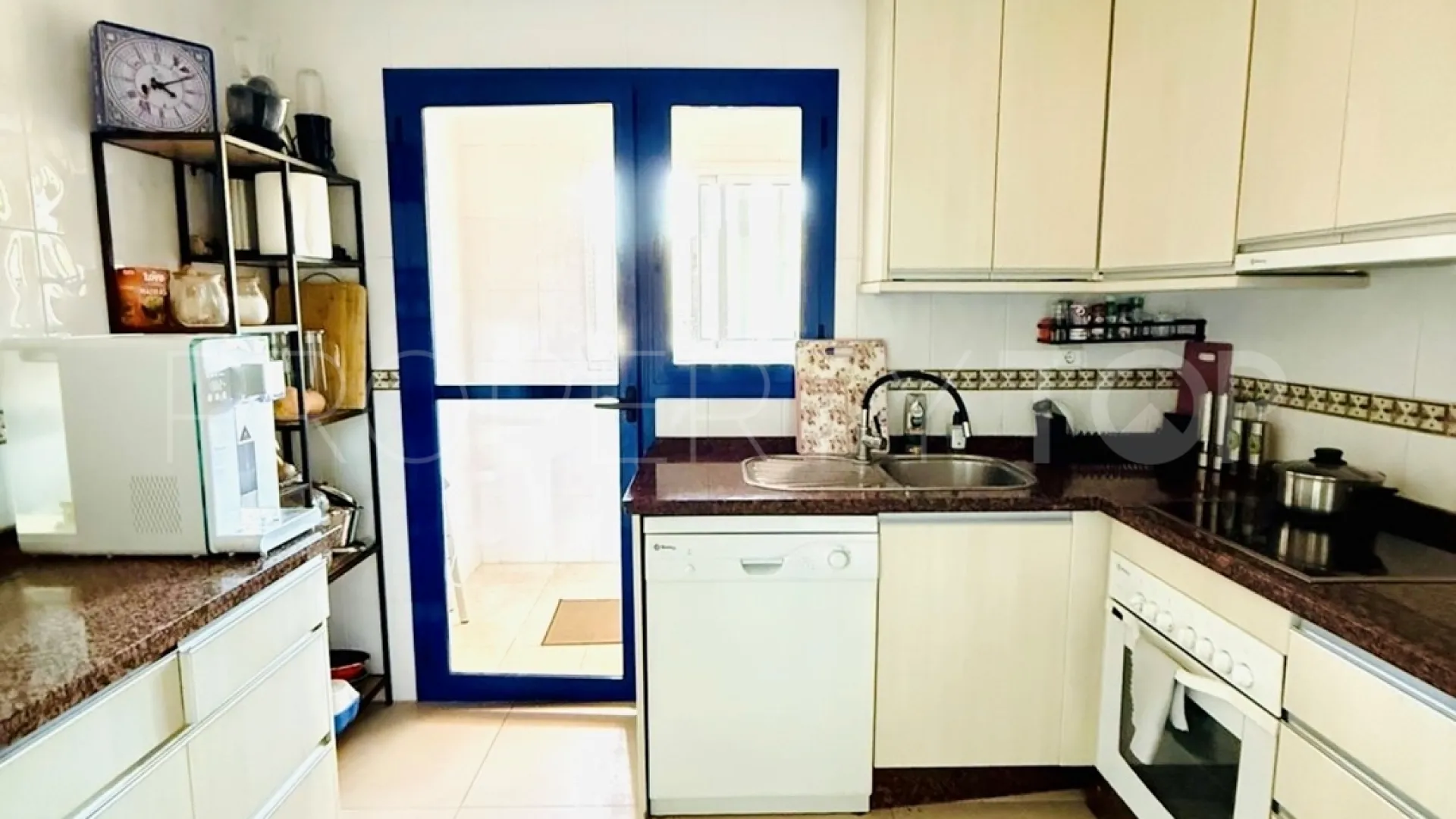 Se vende apartamento en Manilva de 2 dormitorios