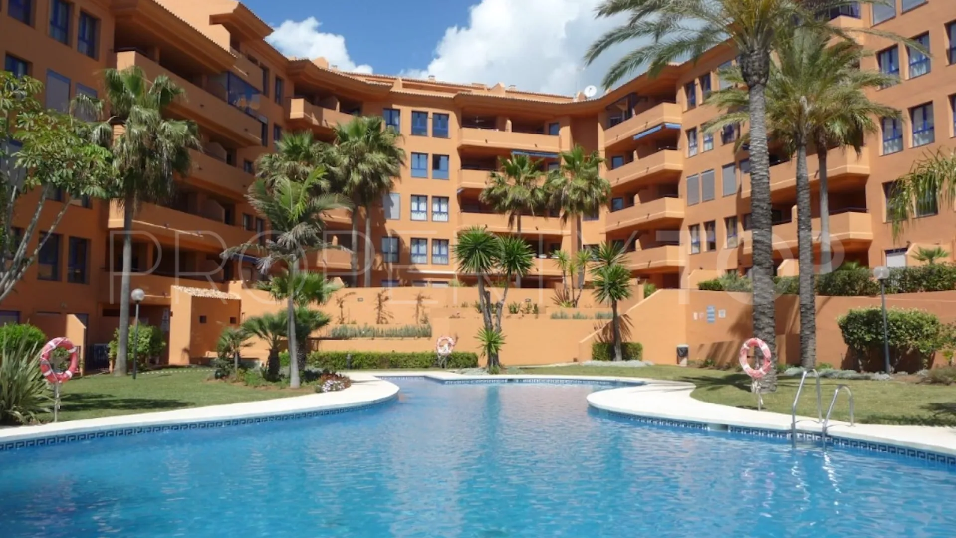 Se vende apartamento en Manilva de 2 dormitorios