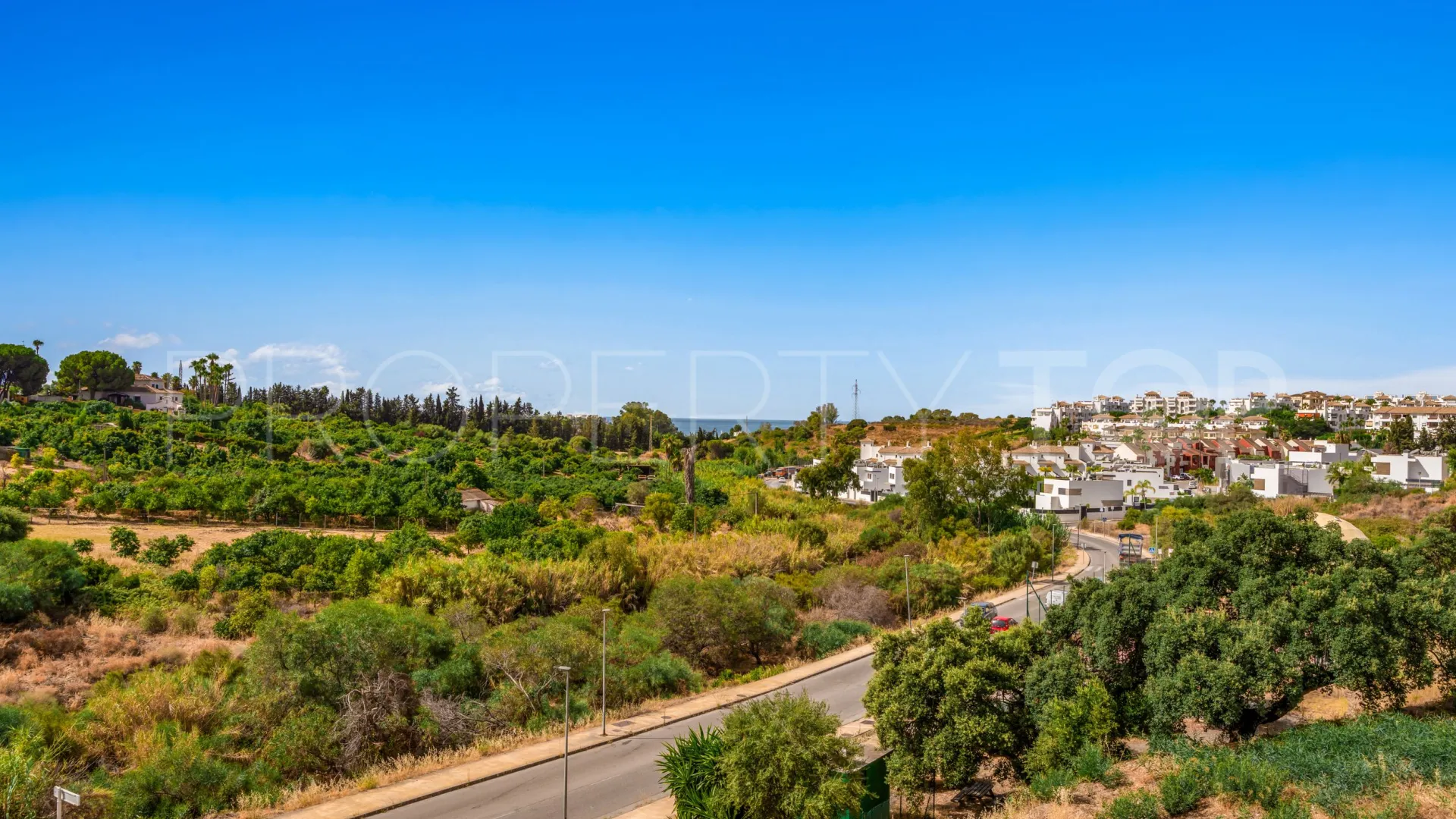 Buy 3 bedrooms duplex penthouse in Selwo