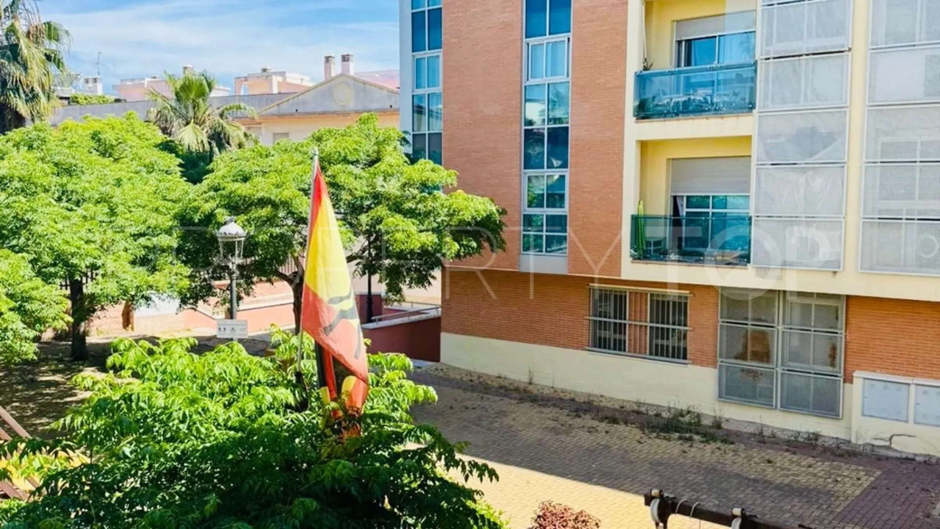 For sale apartment with 3 bedrooms in Estepona Centre