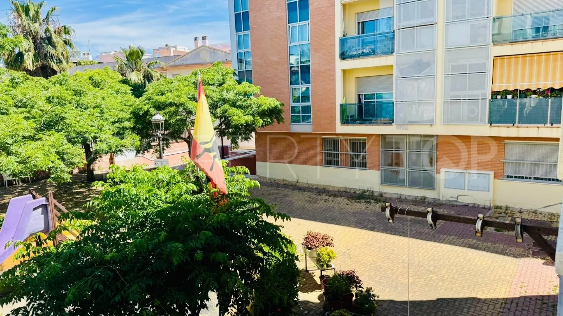 For sale apartment with 3 bedrooms in Estepona Centre