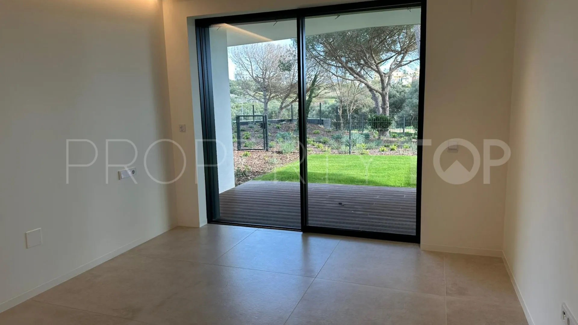 Sotogrande, apartamento planta baja en venta