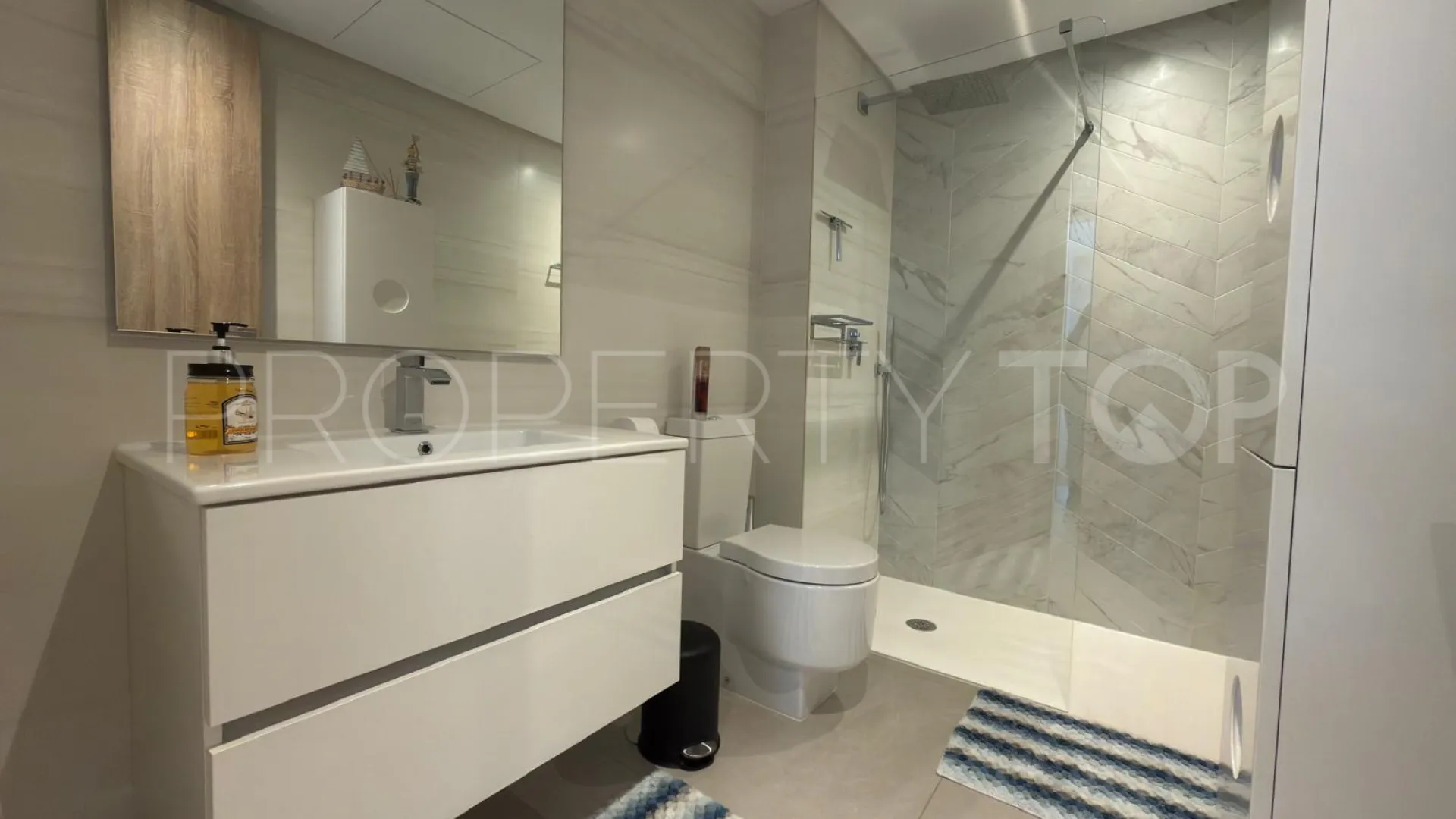 Apartamento planta baja con 3 dormitorios a la venta en Emerald Greens