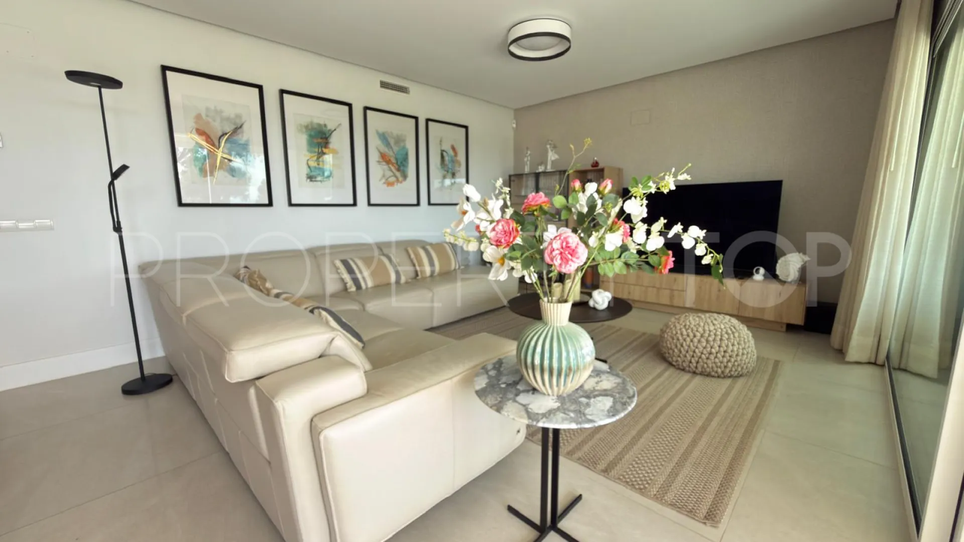 Apartamento planta baja con 3 dormitorios a la venta en Emerald Greens