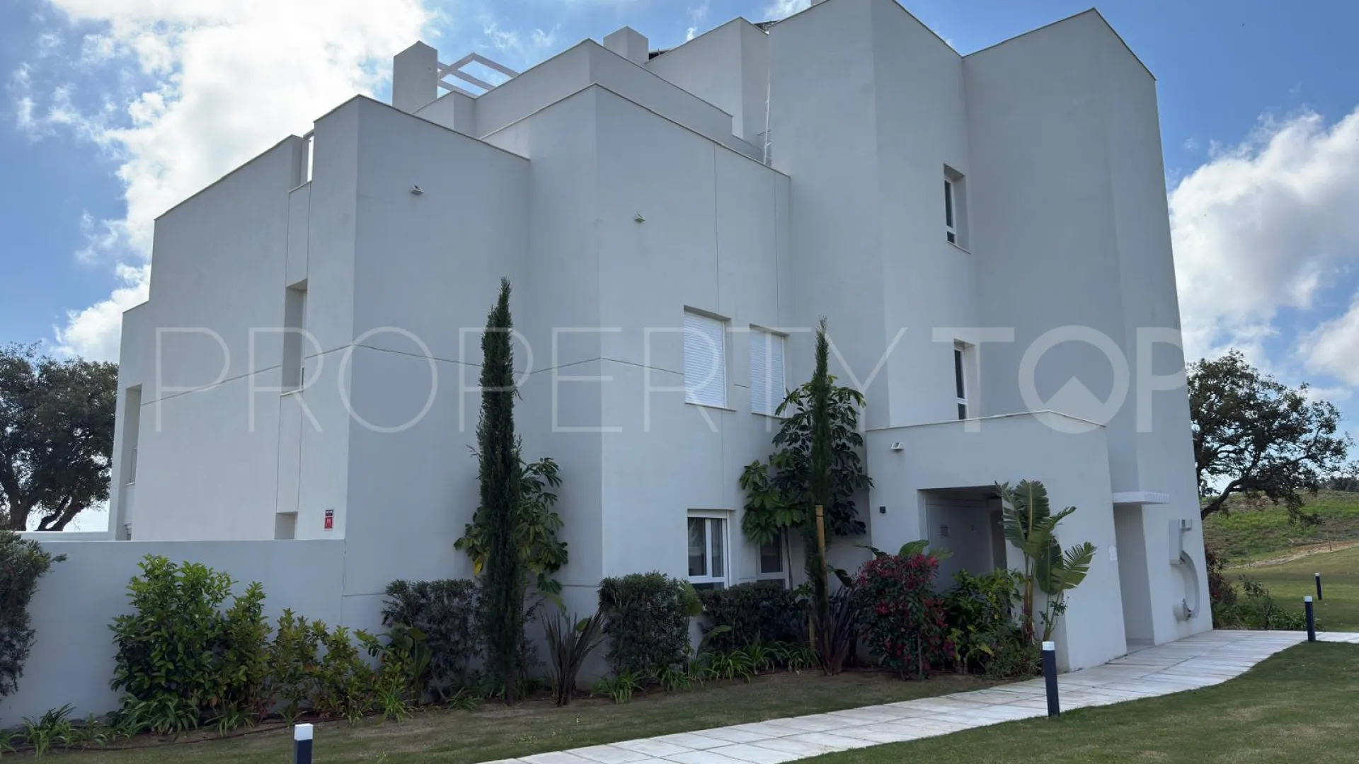 Apartamento planta baja con 3 dormitorios a la venta en Emerald Greens