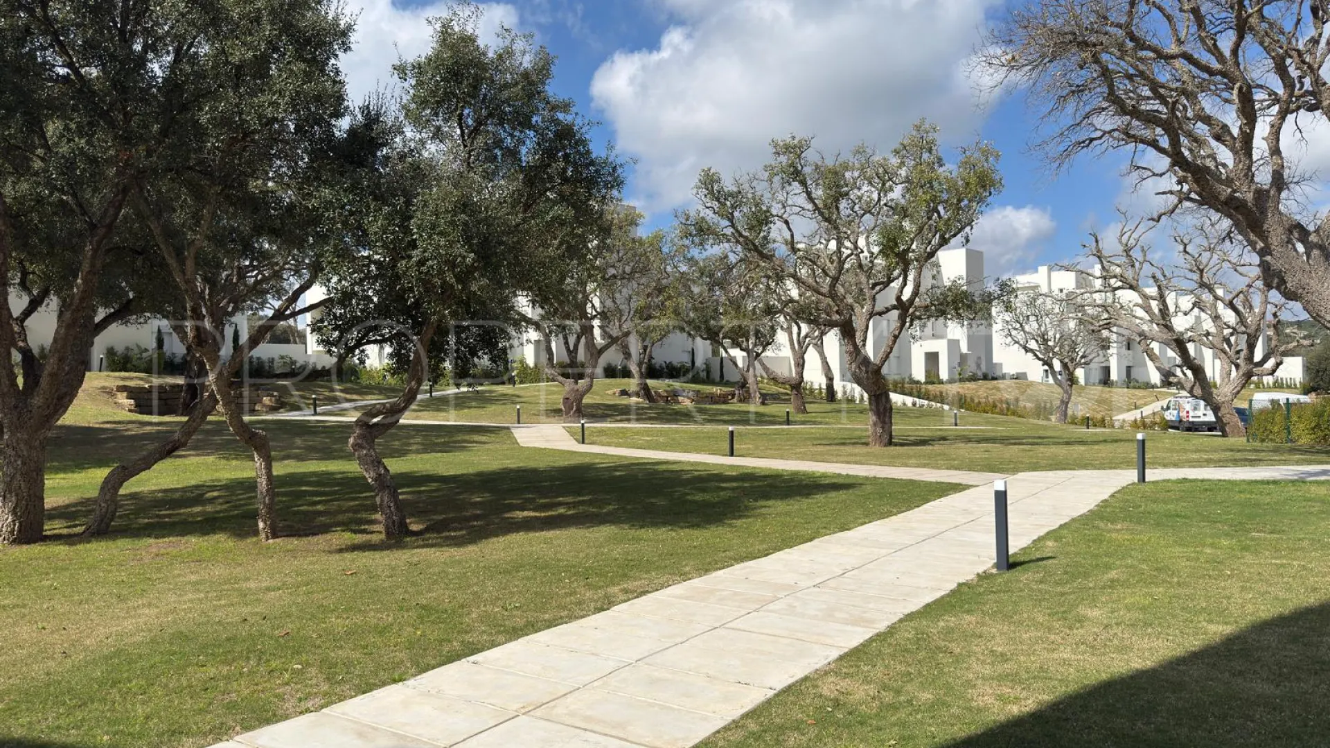 Apartamento planta baja con 3 dormitorios a la venta en Emerald Greens