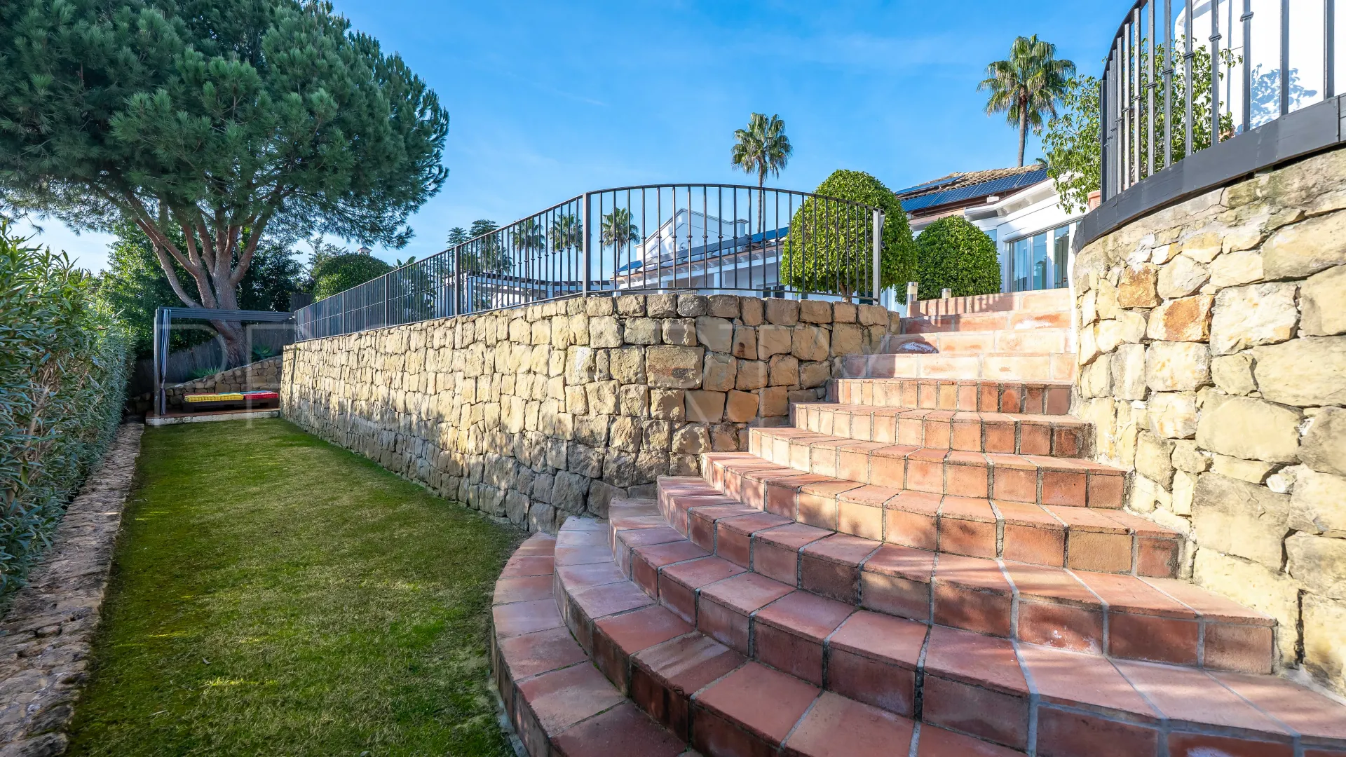 House for sale in Sotogrande with 6 bedrooms