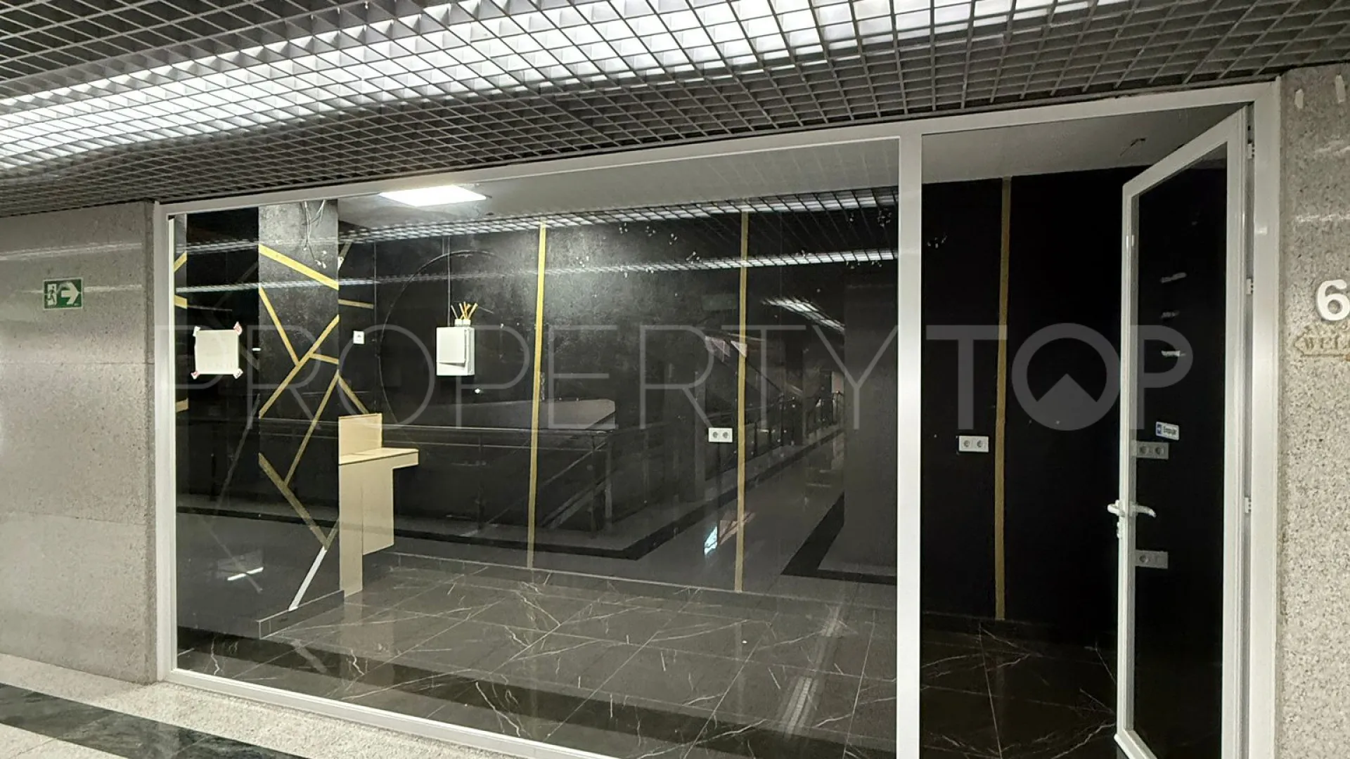 Commercial premises for sale in Sotogrande