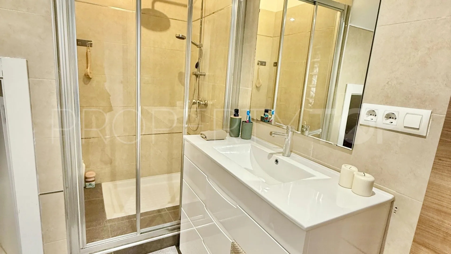Apartamento en venta con 2 dormitorios en Sotogrande