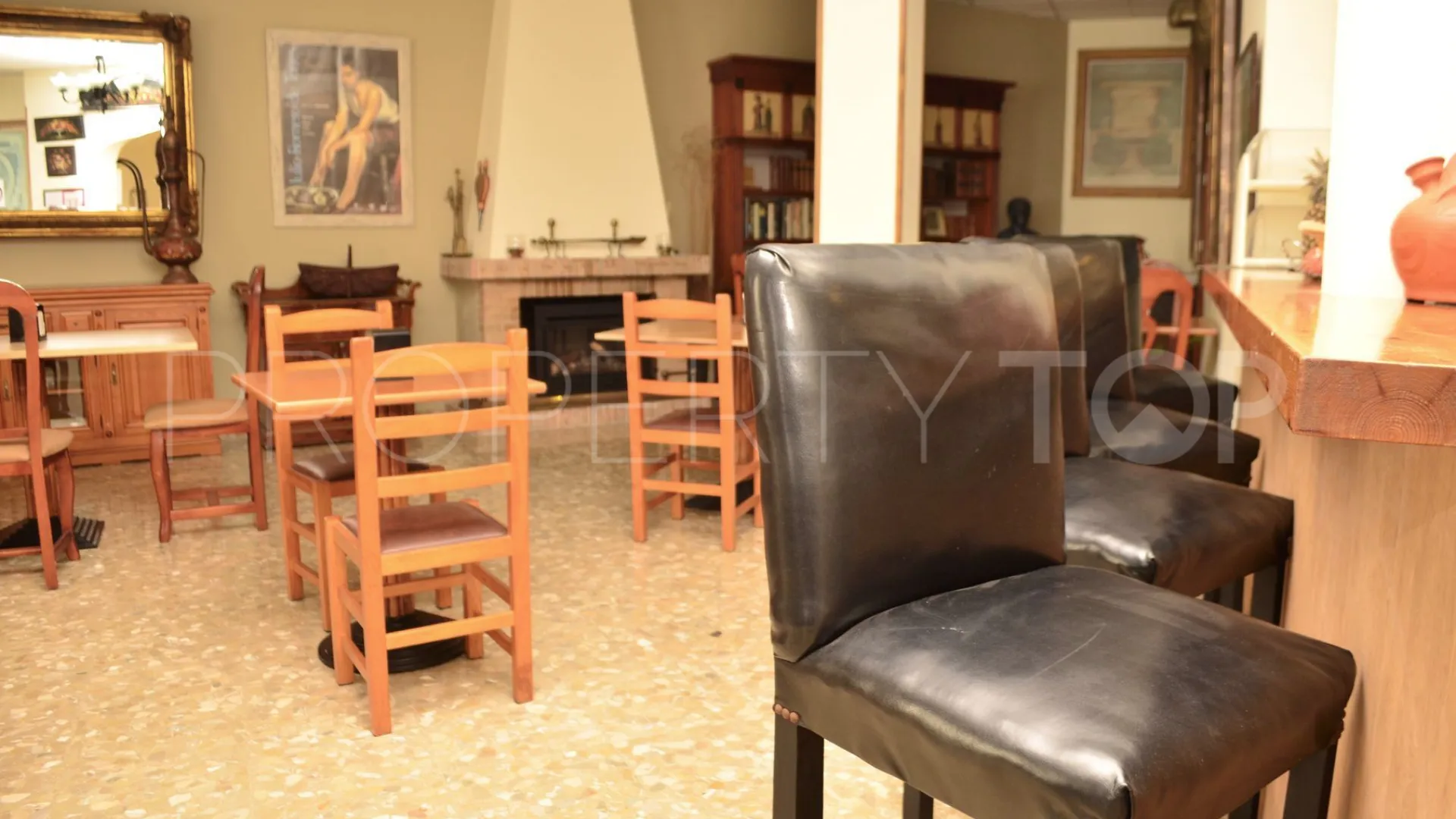 Se vende hotel en Pueblo Nuevo de Guadiaro