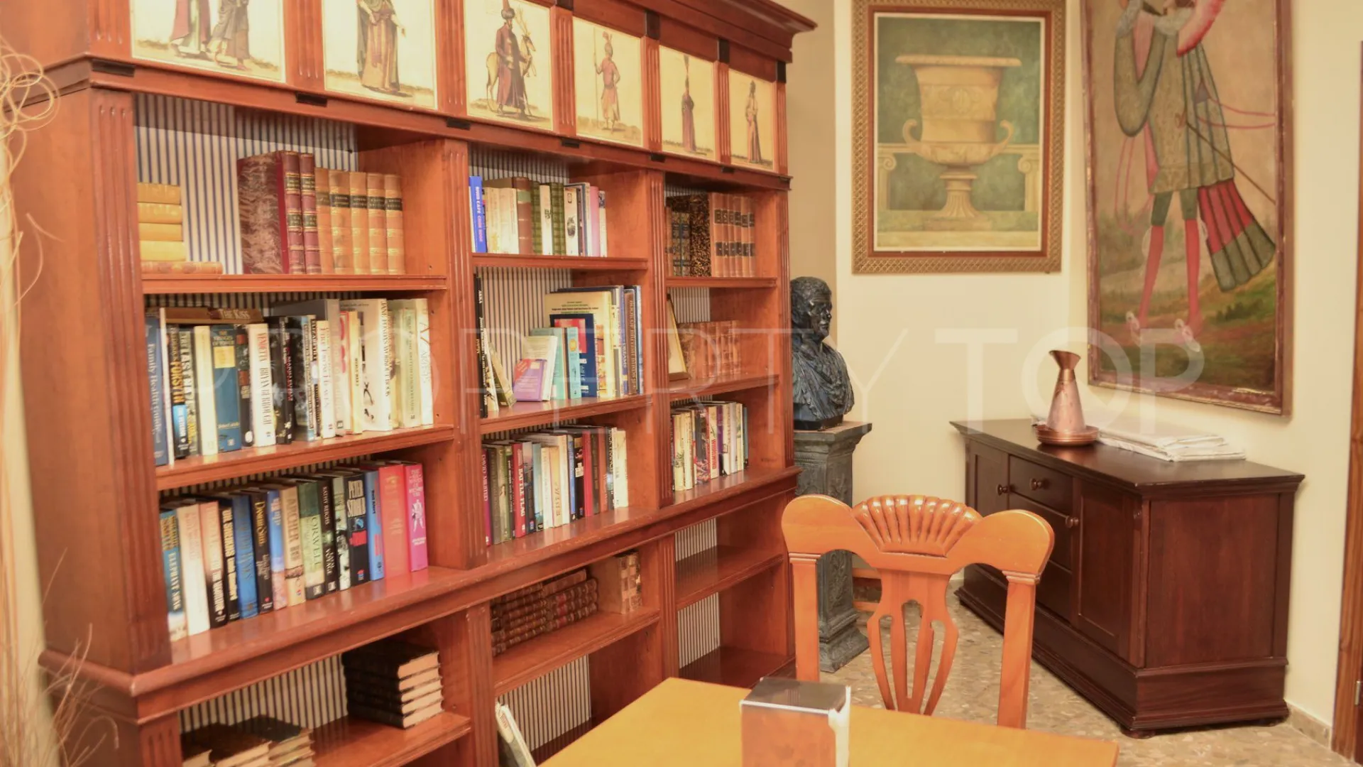 Se vende hotel en Pueblo Nuevo de Guadiaro