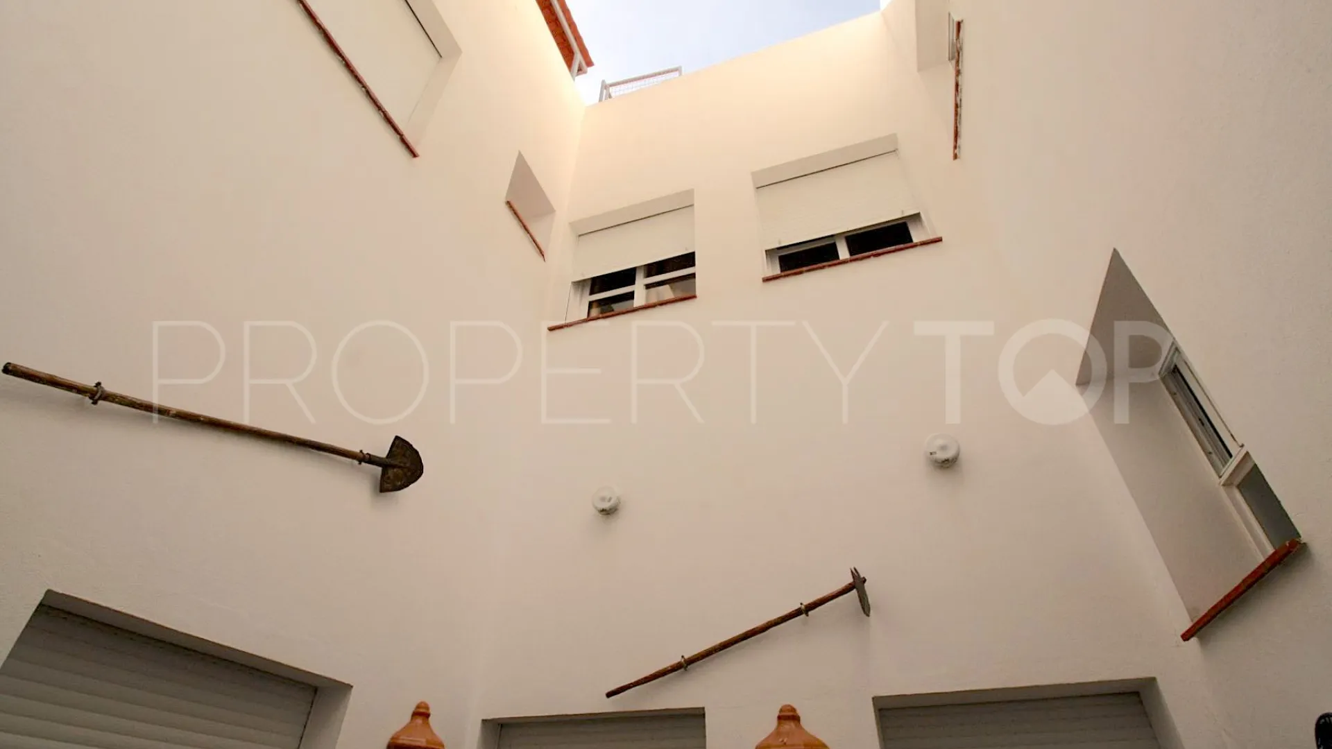 Se vende hotel en Pueblo Nuevo de Guadiaro