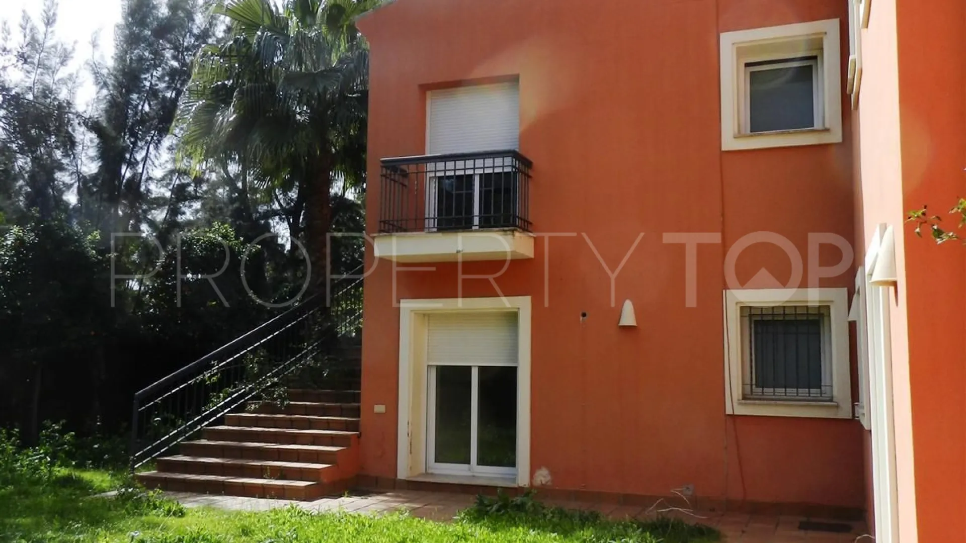 Comprar villa con 4 dormitorios en Sotogrande Alto