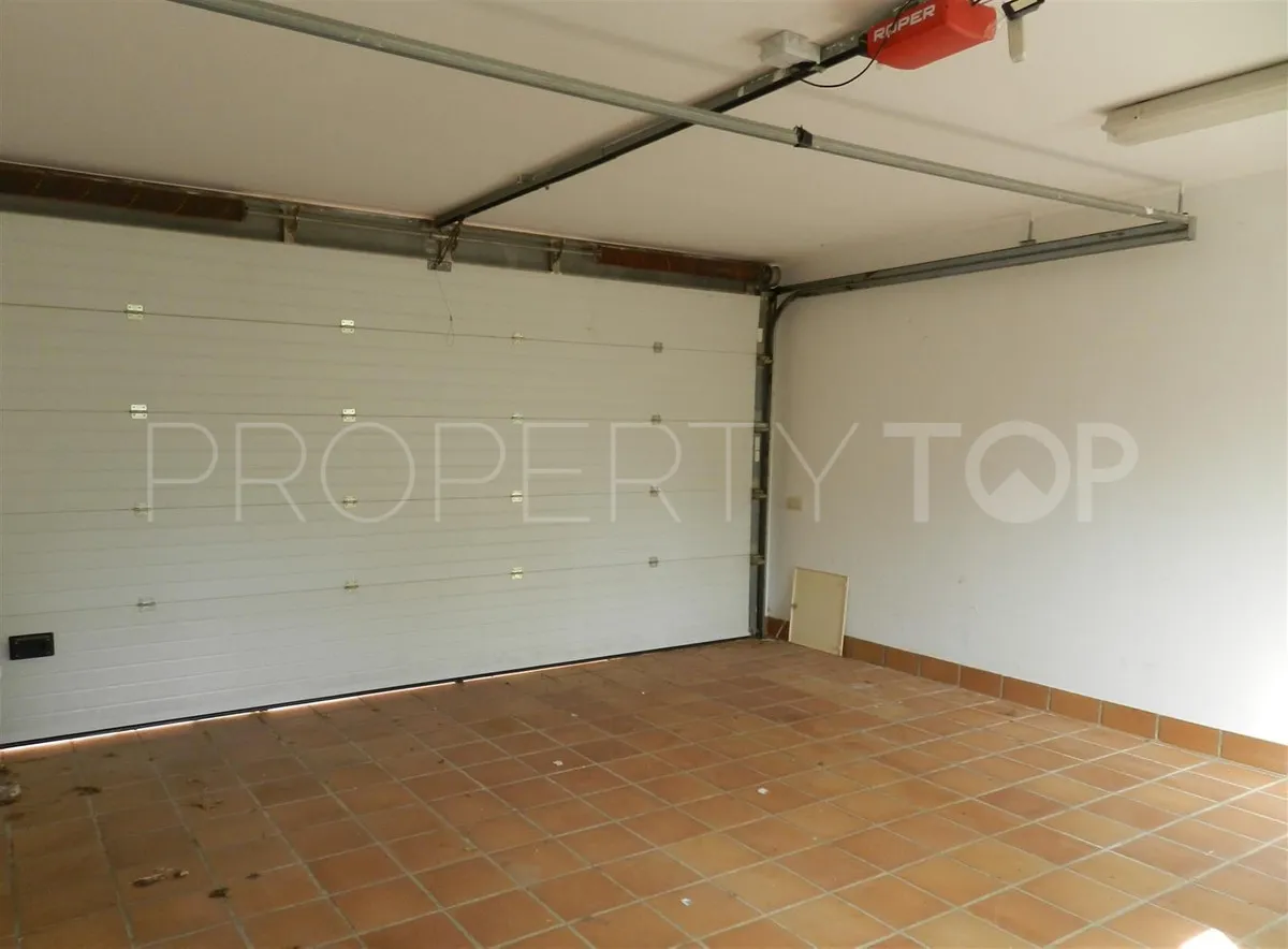 Comprar villa con 4 dormitorios en Sotogrande Alto