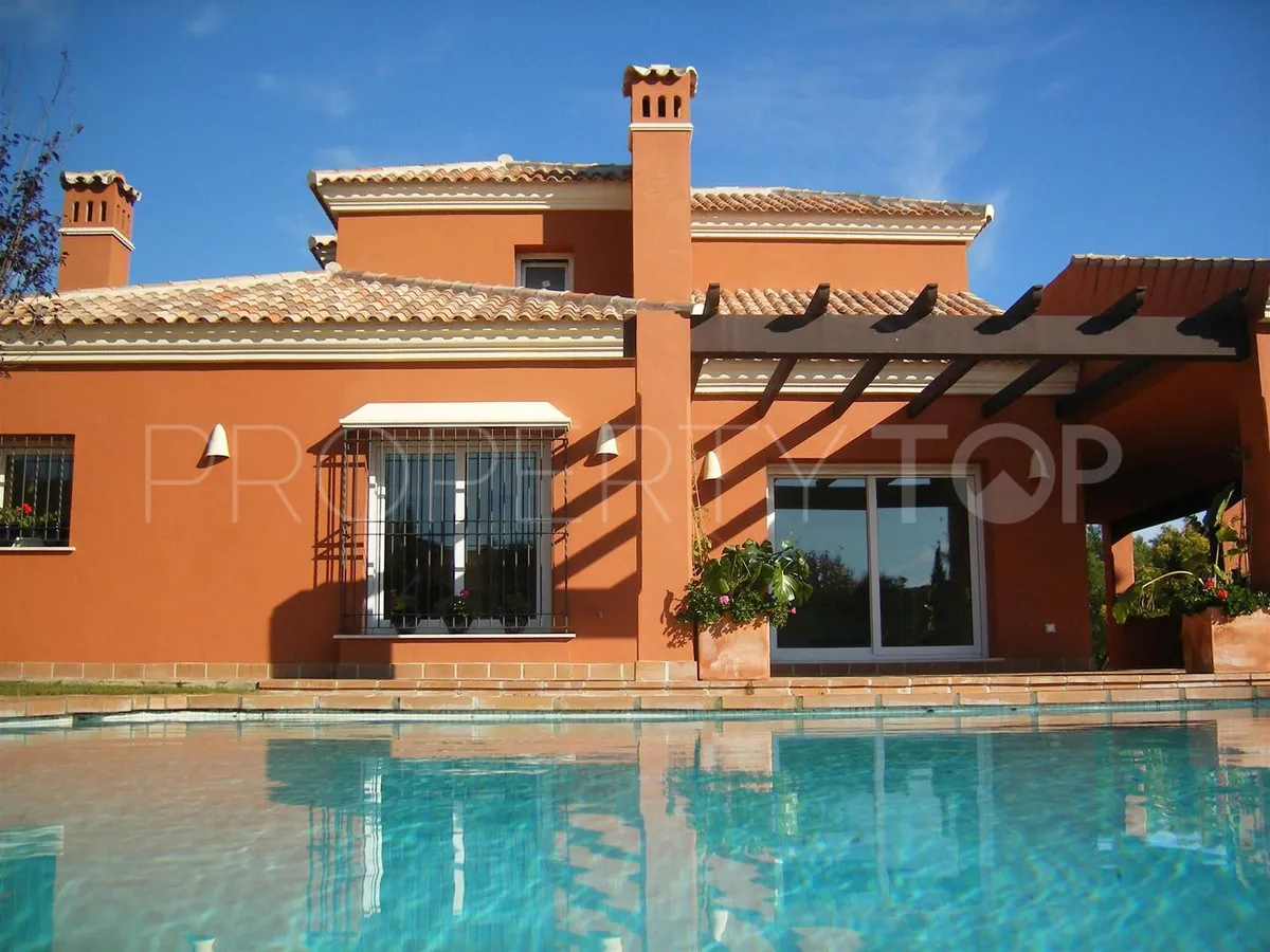 Comprar villa con 4 dormitorios en Sotogrande Alto
