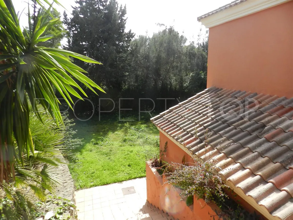 Comprar villa con 4 dormitorios en Sotogrande Alto